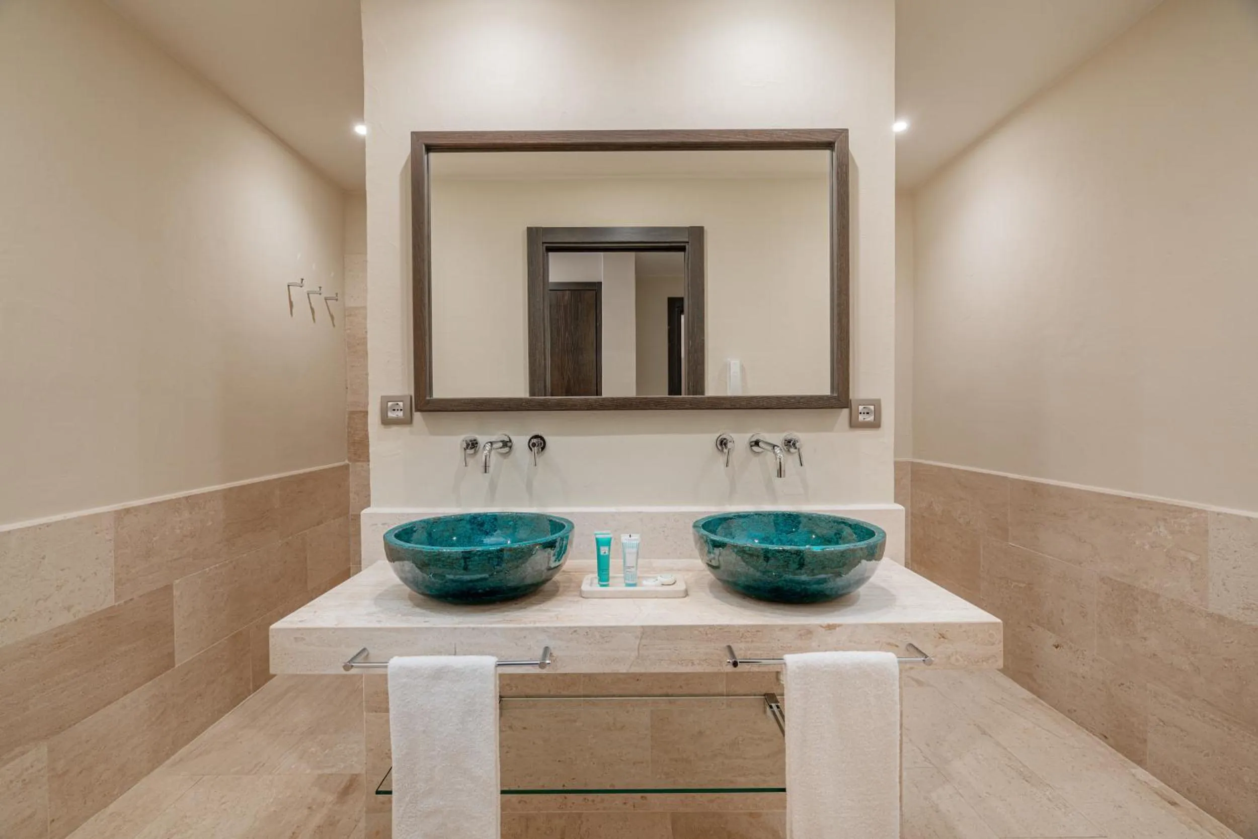 Bathroom in Hotel Cala Lunga