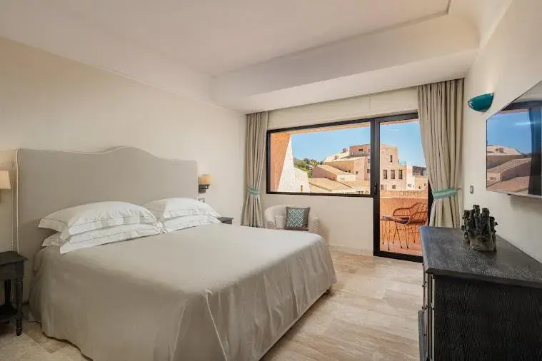 Junior Suite in Hotel Cala Lunga Junior Suite in Hotel Cala Lunga