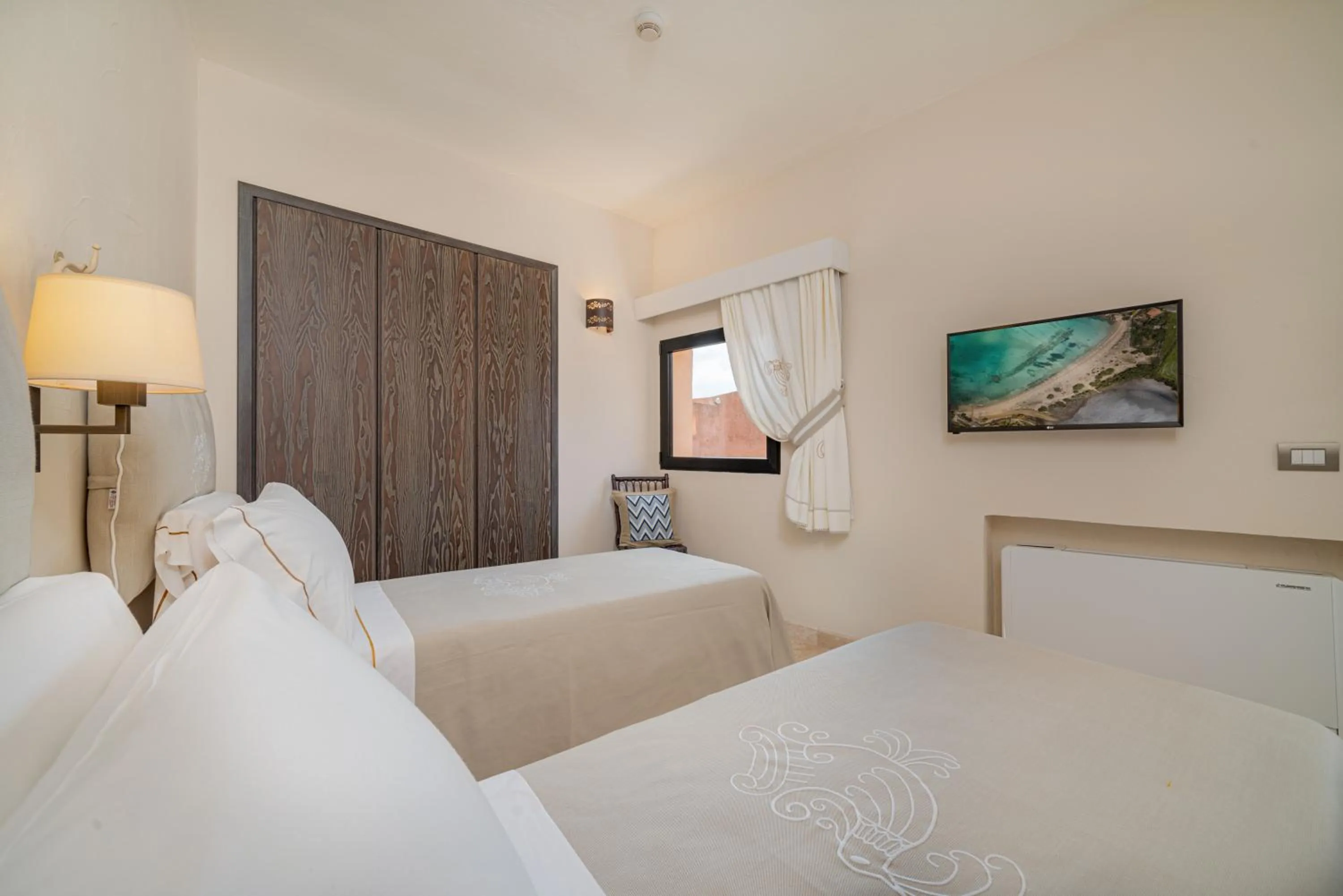 Bed in Hotel Cala Lunga