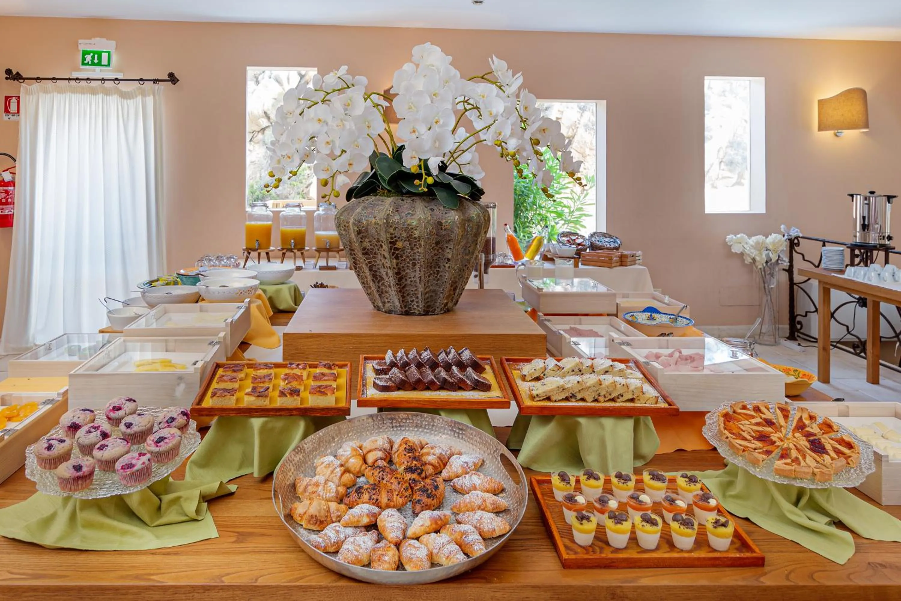 Restaurant/places to eat in Hotel Cala Lunga