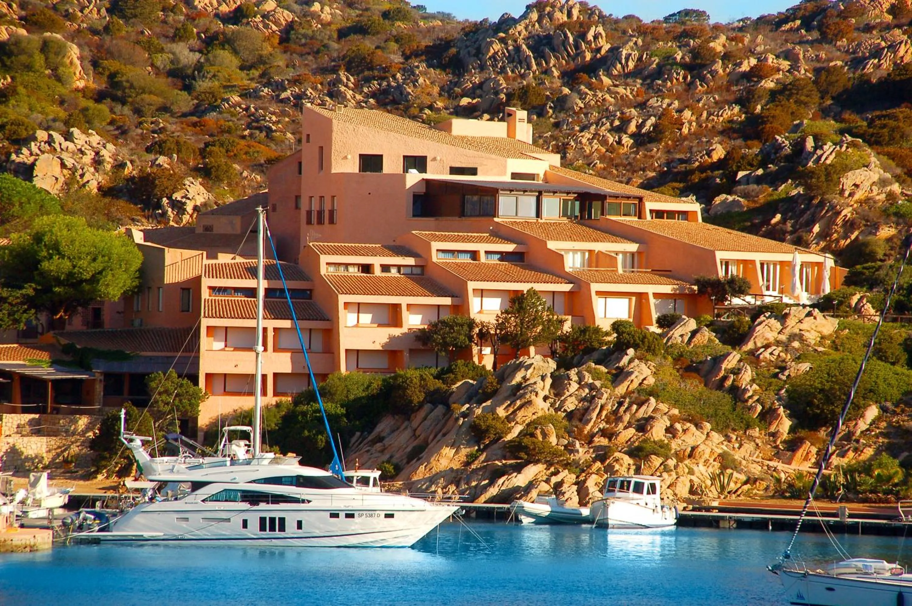 Property building in Hotel Cala Lunga