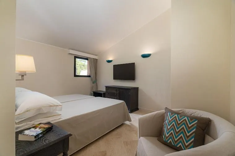 Bed in Hotel Cala Lunga