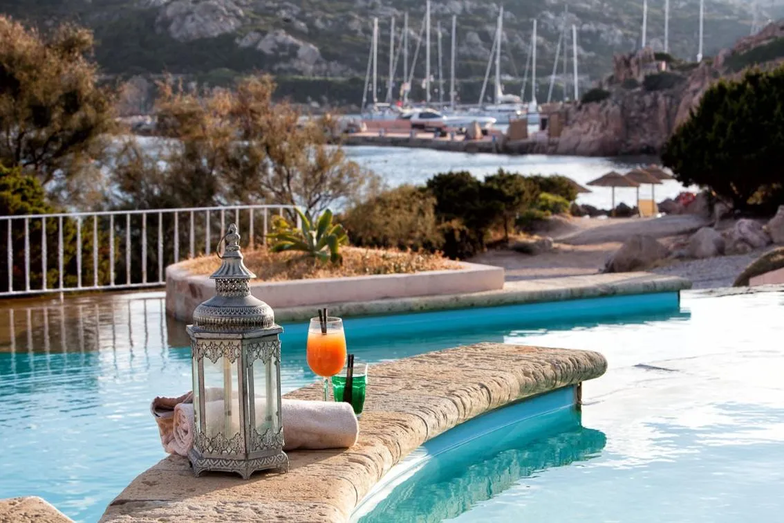 Swimming pool in Hotel Cala Lunga