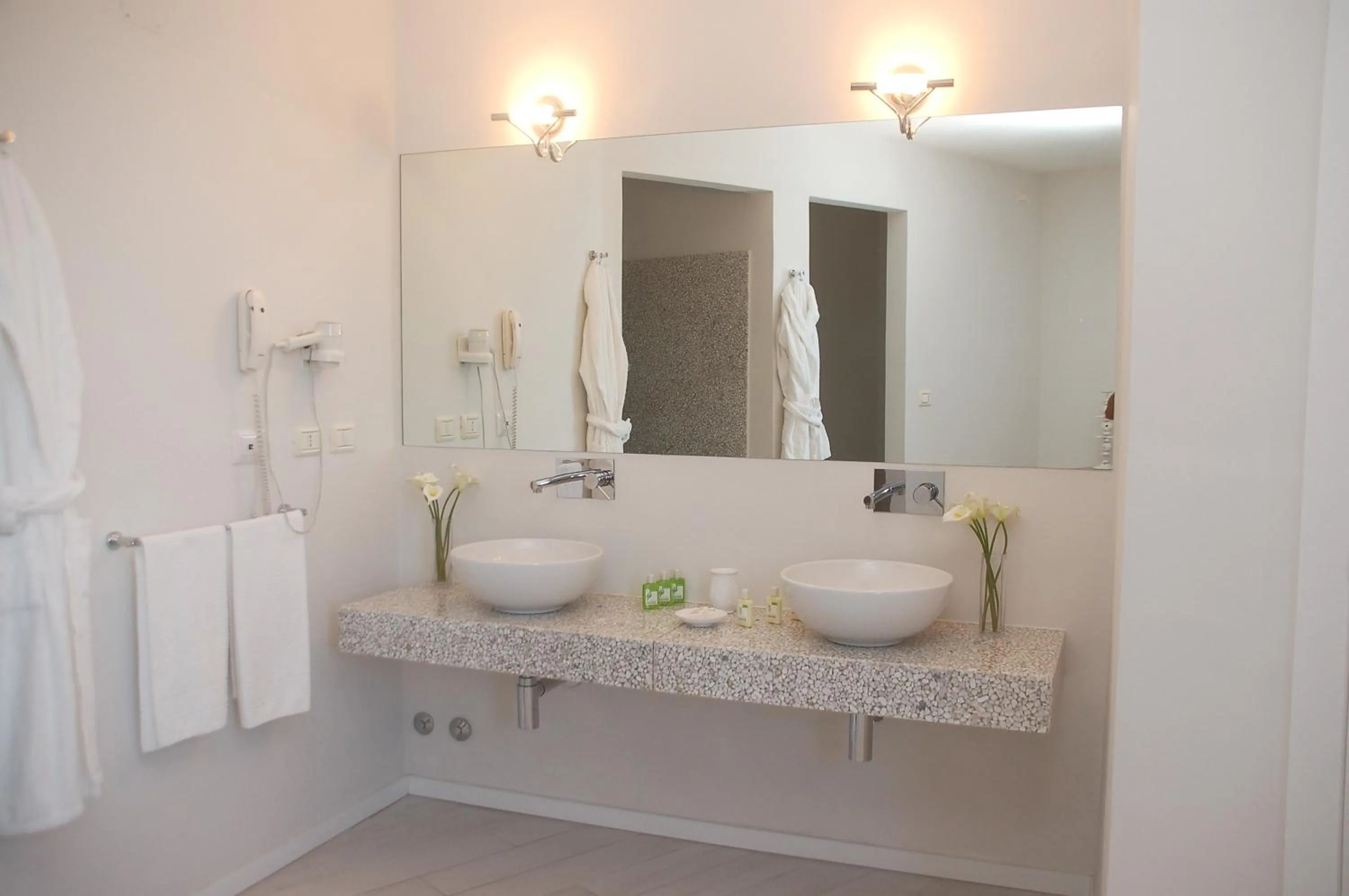 Bathroom in Hotel Cala Lunga