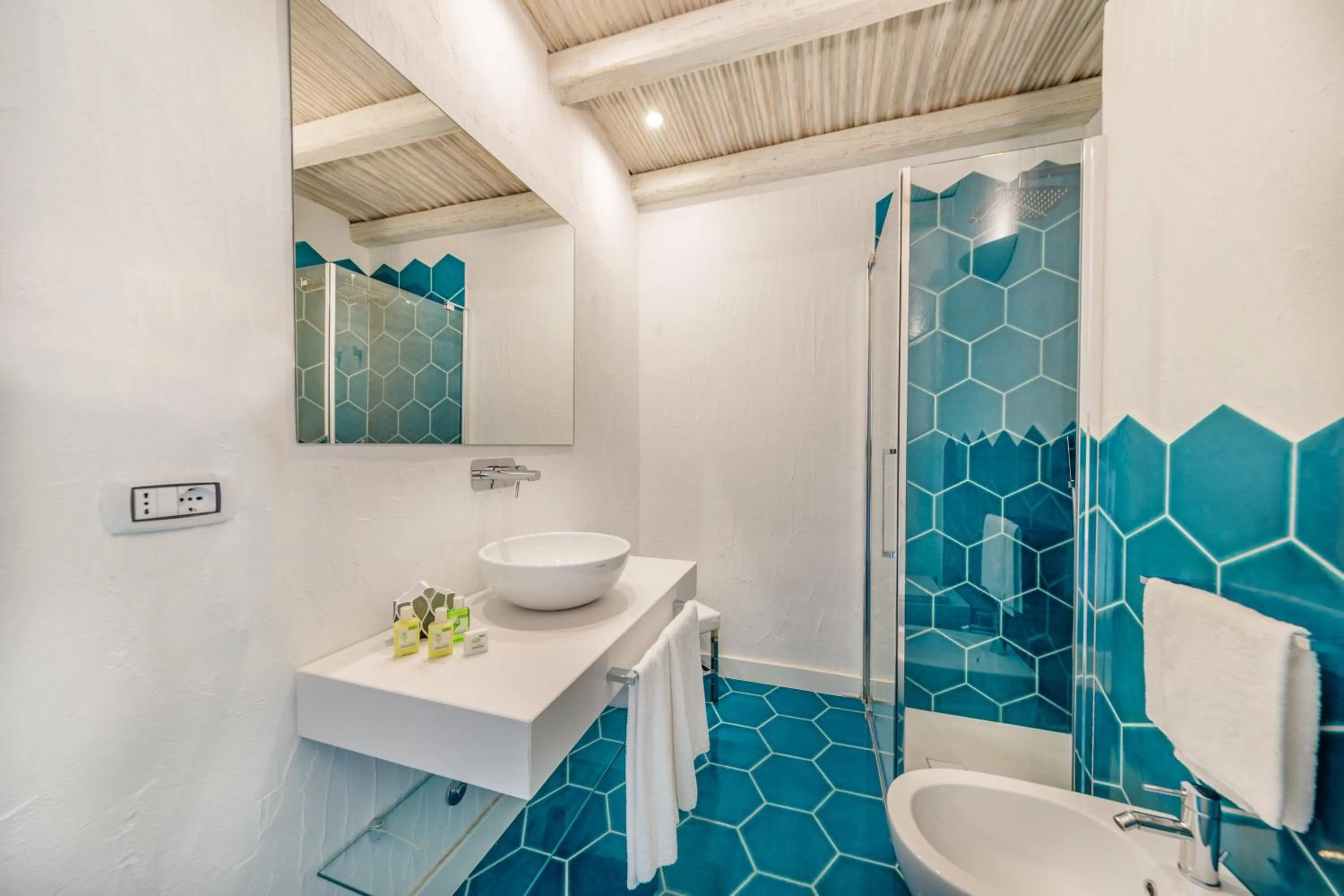 Bathroom in Hotel Cala Lunga