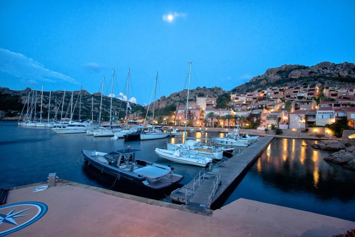 Neighbourhood in Hotel Cala Lunga