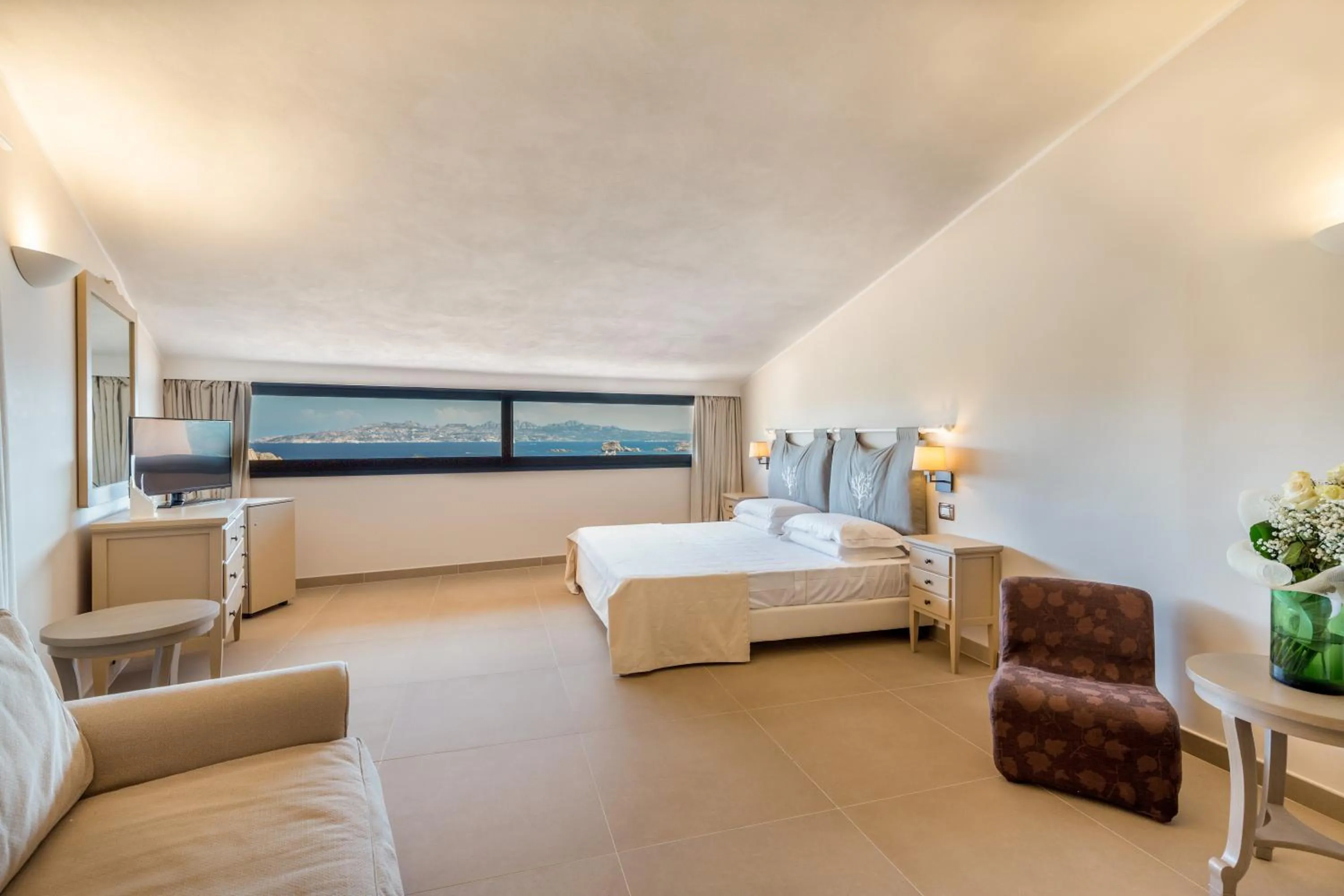 Bed in Hotel Cala Lunga