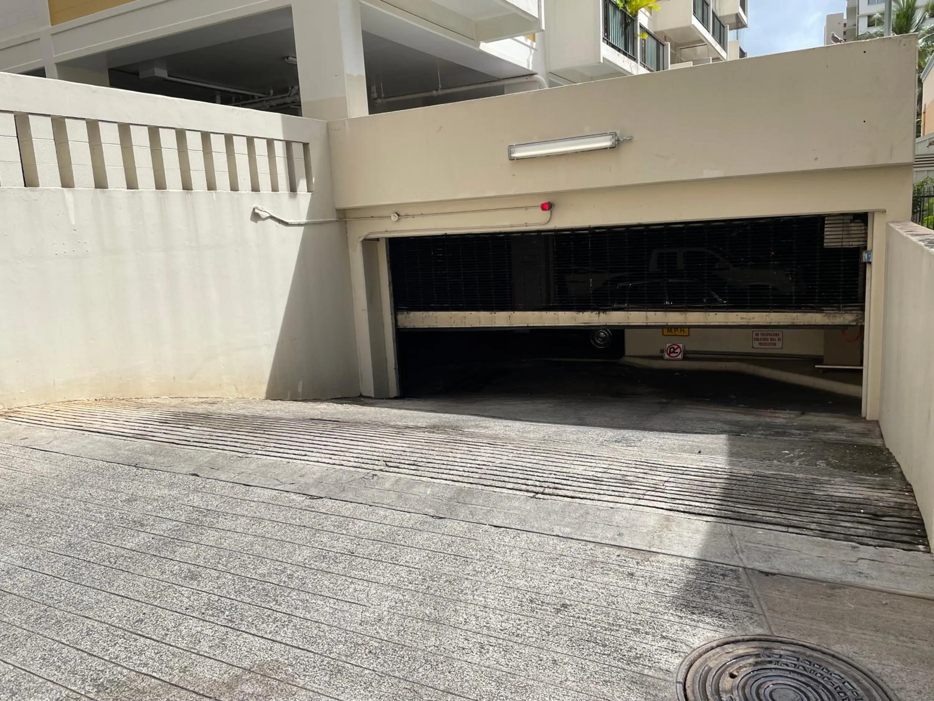 Amazing waikiki Beach condo 2Bed2Bath+free Parking