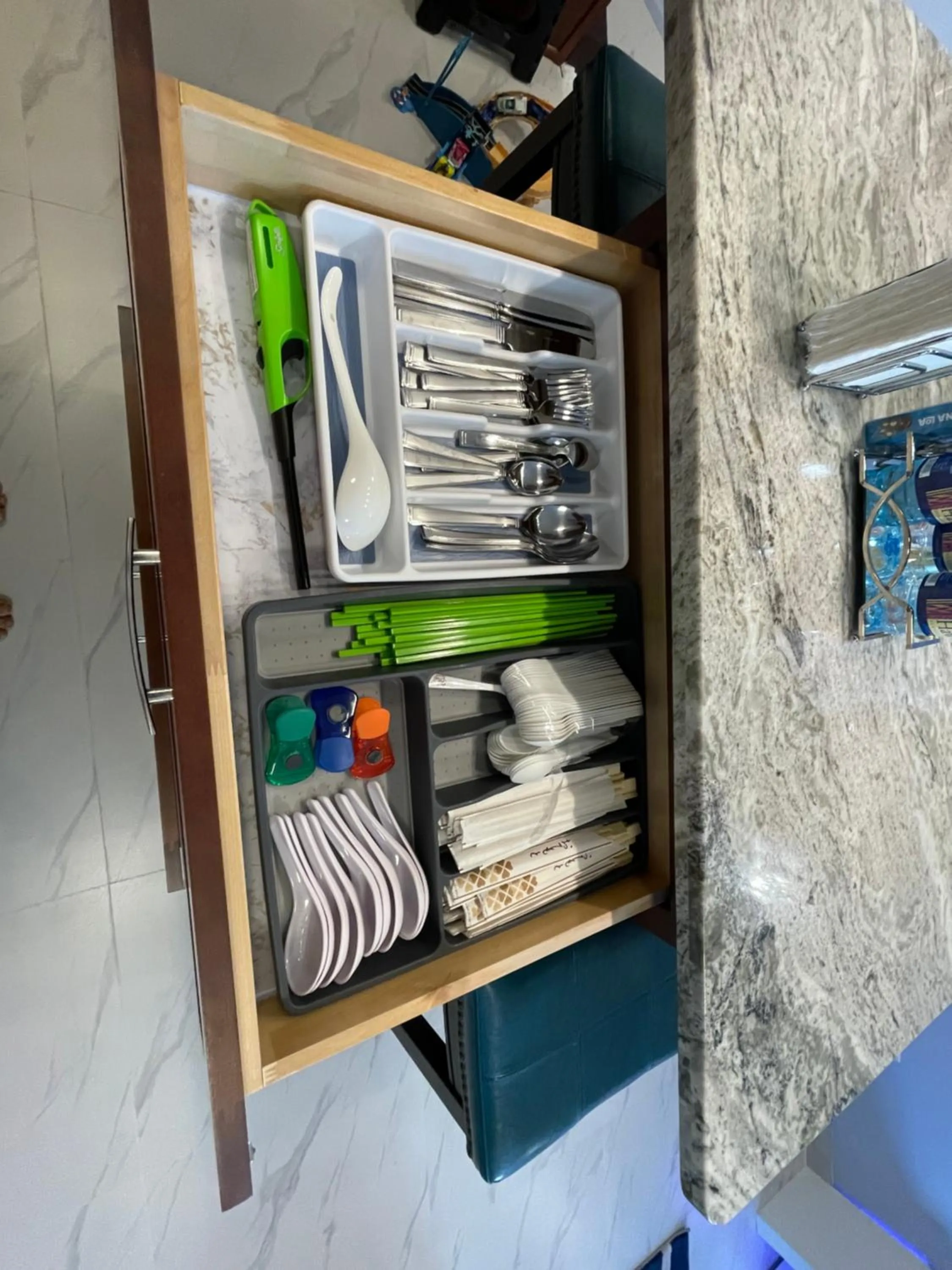 Amazing waikiki Beach condo 2Bed2Bath+free Parking