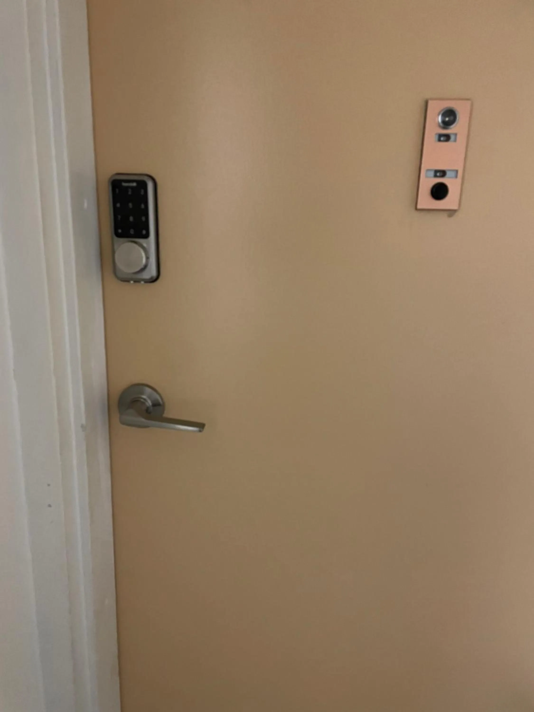 Amazing waikiki Beach condo 2Bed2Bath+free Parking