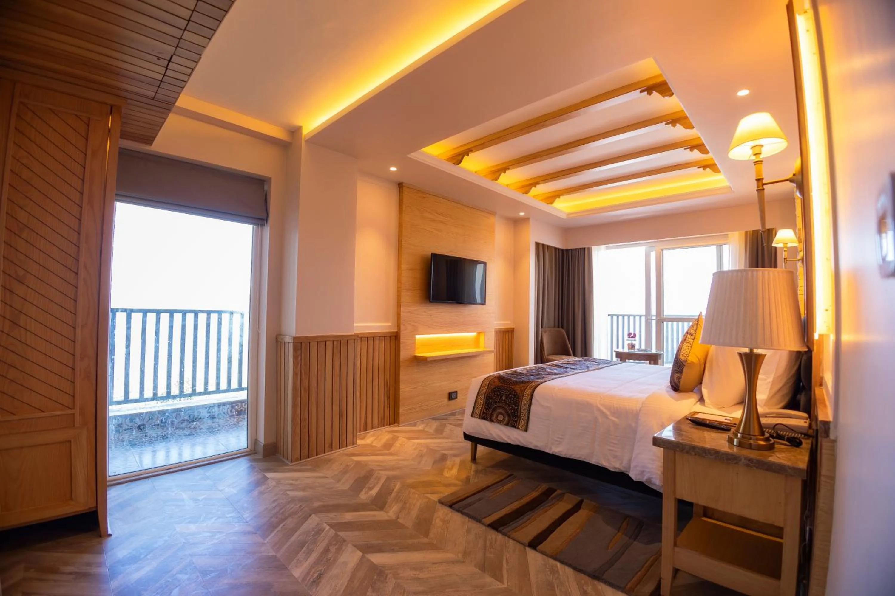 Bedroom, Bed in Presidium Sarovar Premiere Dalhousie