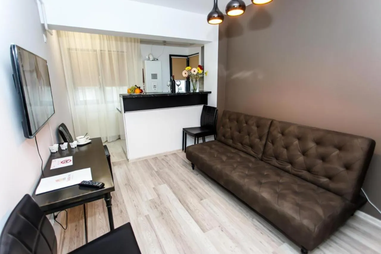 Metropolitan Iassium Apartments