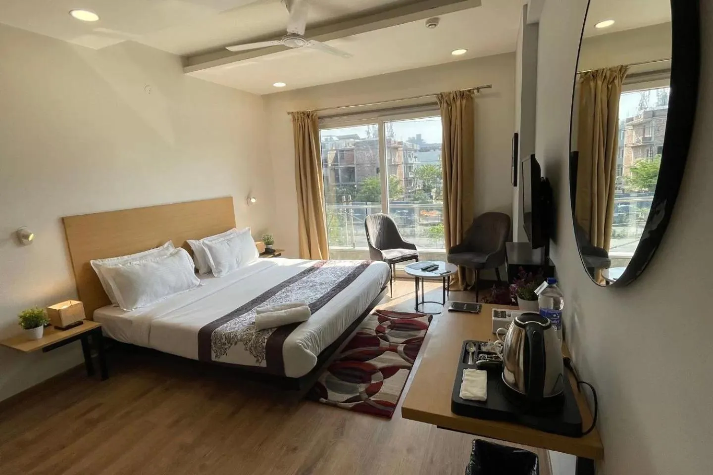 Bed in Saltstayz Express -Medicity Near Medanta Hospital