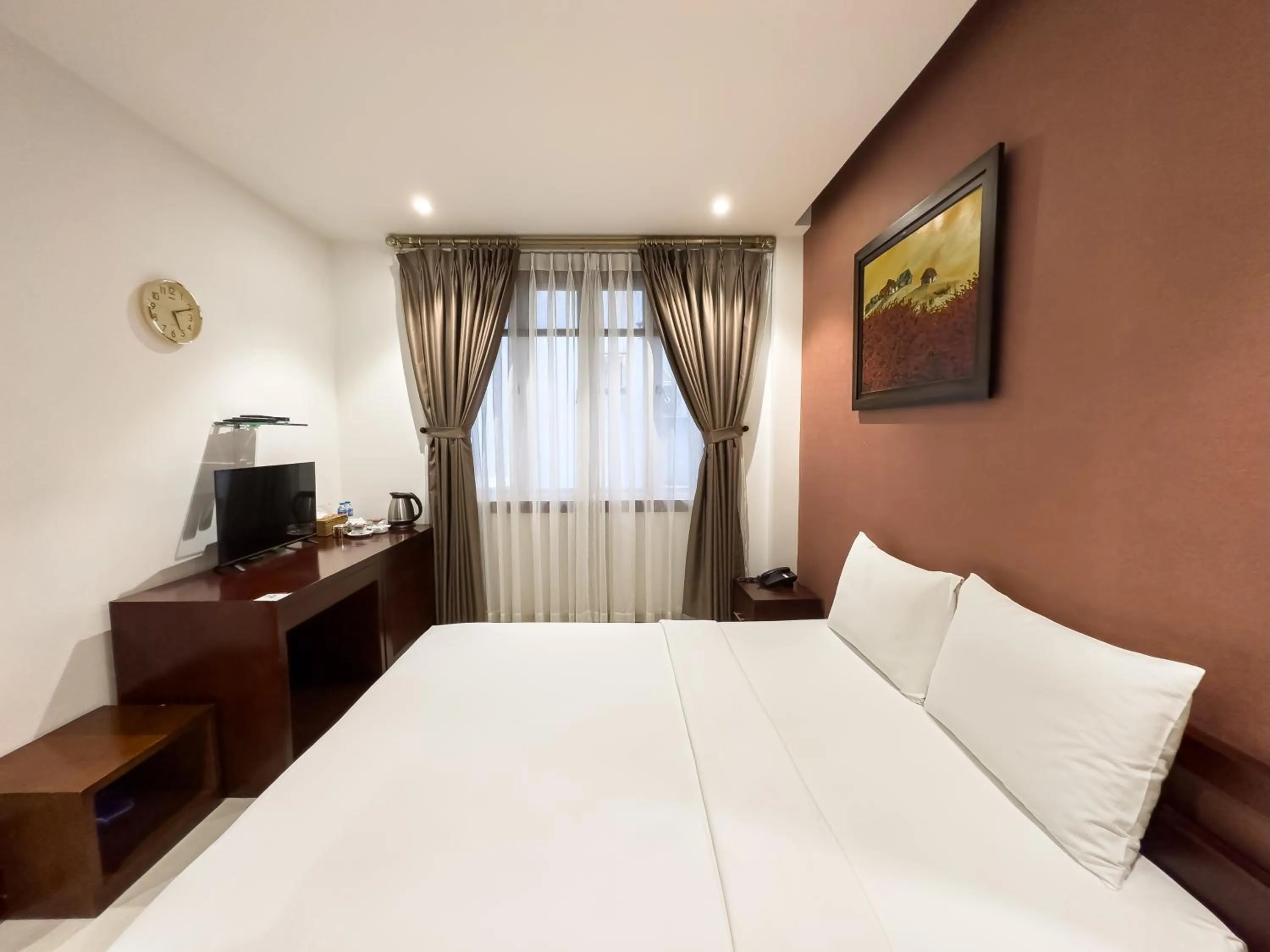 Bedroom, Bed in Hoang Yen Hotel Near SECC - Phu My Hung