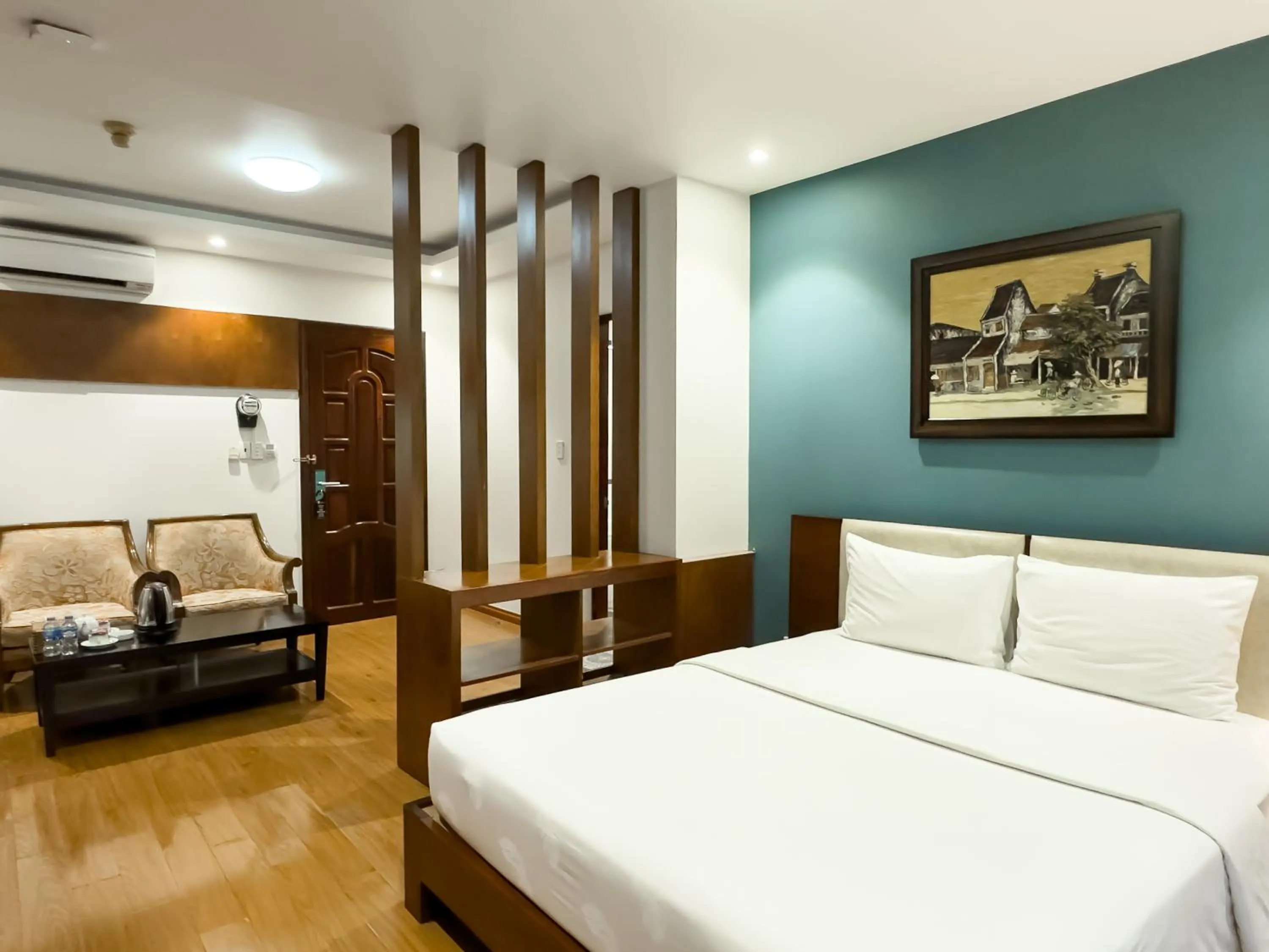 Bedroom, Bed in Hoang Yen Hotel Near SECC - Phu My Hung