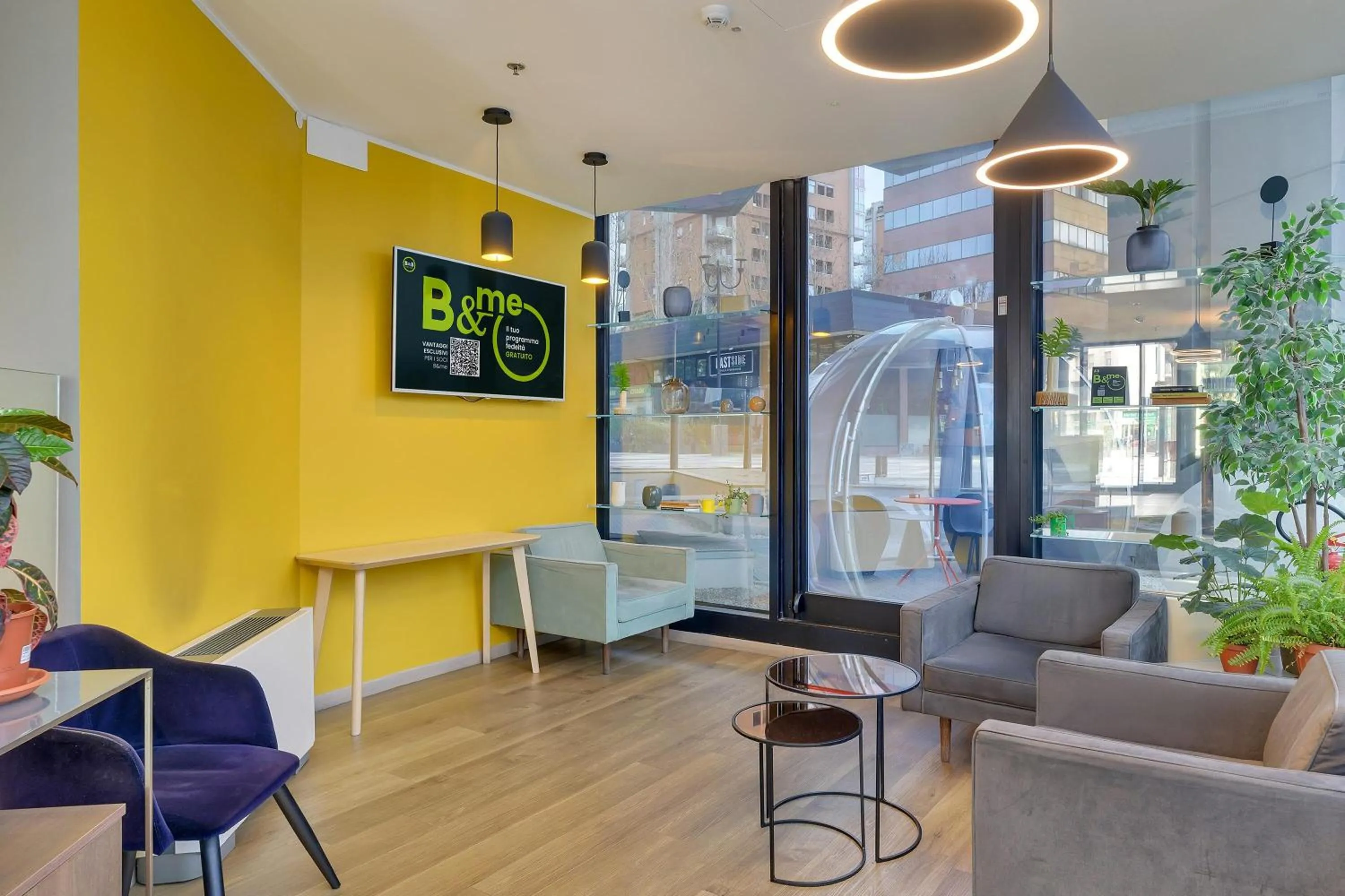 Lobby or reception in B&B Hotel Milano Sesto Marelli