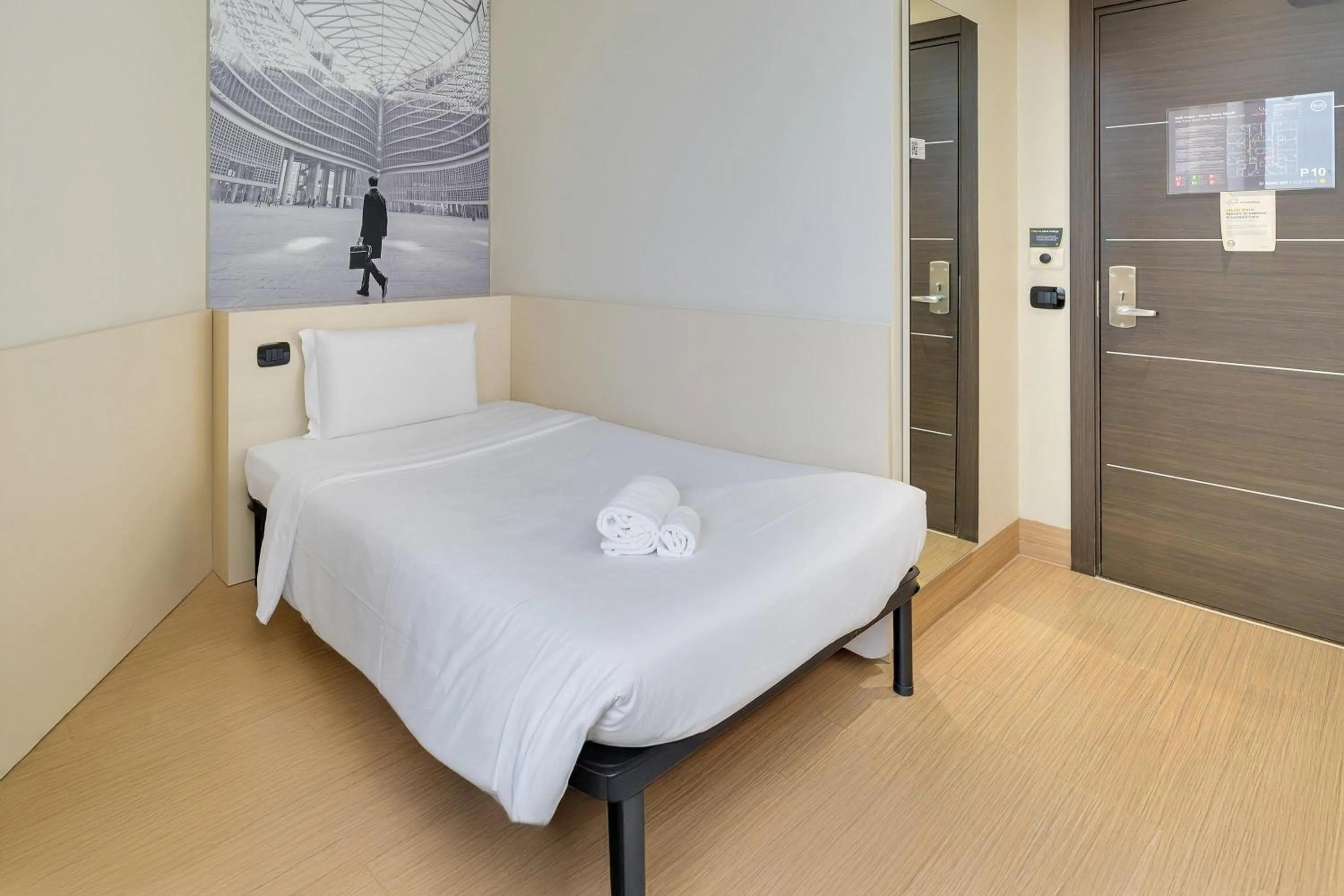 Photo of the whole room, Bed in B&B Hotel Milano Sesto Marelli