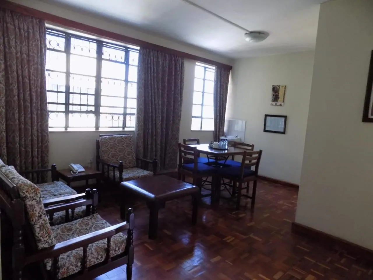 Living room in Kenya Comfort Hotel