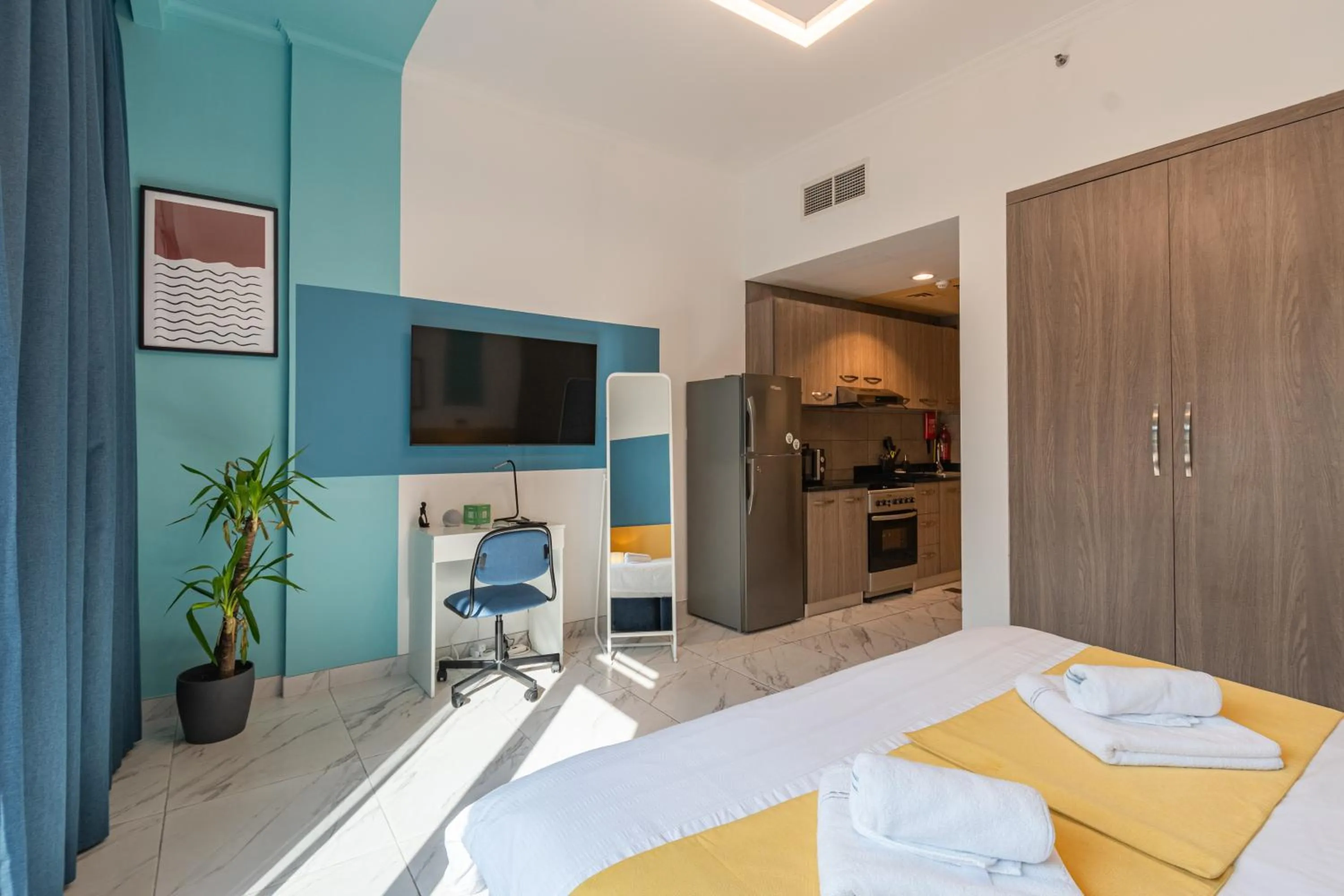 TV and multimedia, Bed in Izzzi Life Mint