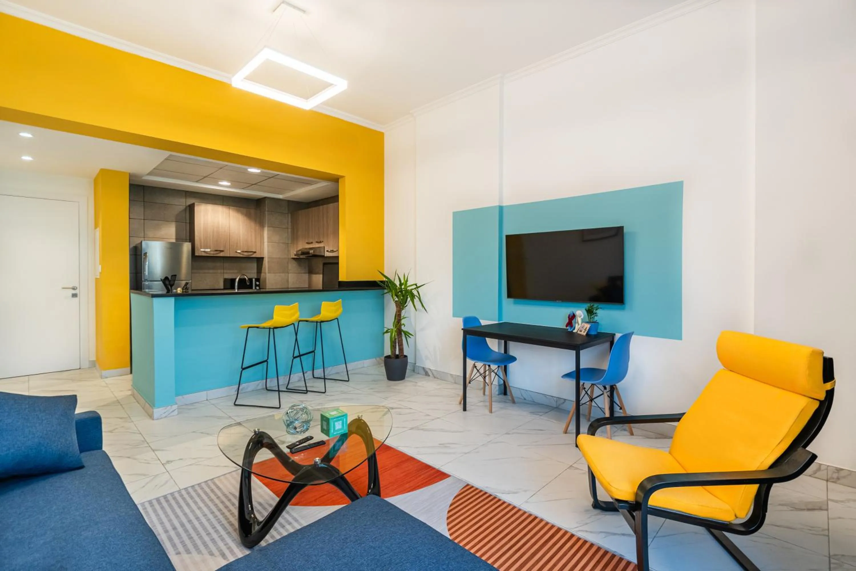 TV and multimedia in Izzzi Life Mint