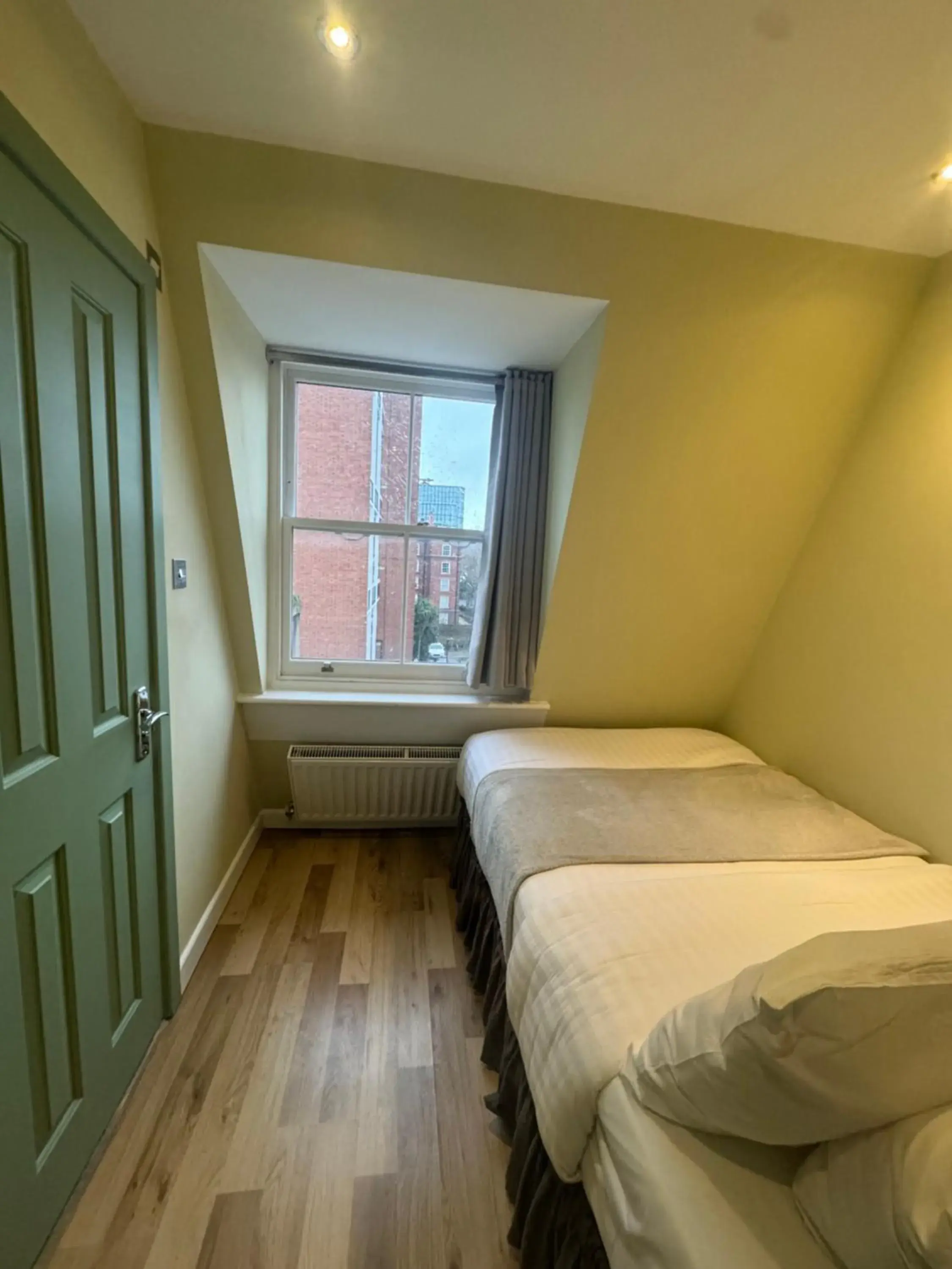 Deluxe Single Room - single occupancy in 23 Deluxe Single Room - single occupancy in 23