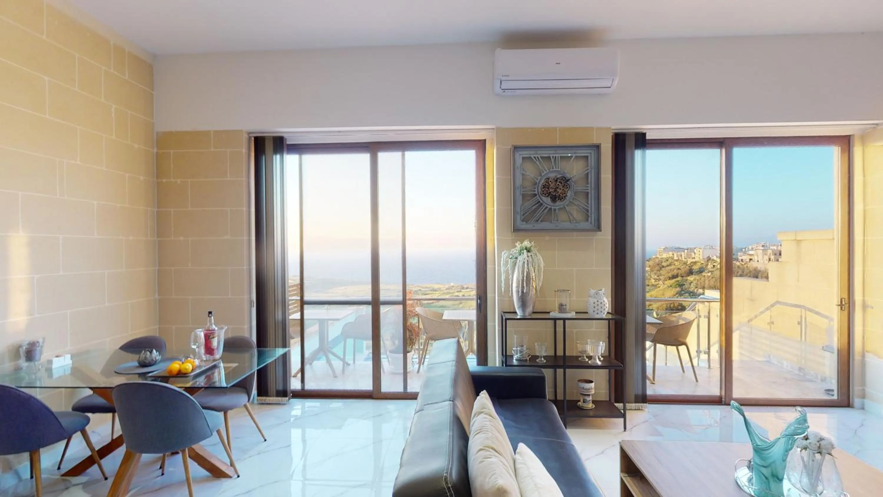 Communal lounge/ TV room in Dubhlina - Luxury Bed & Breakfast - Gozo