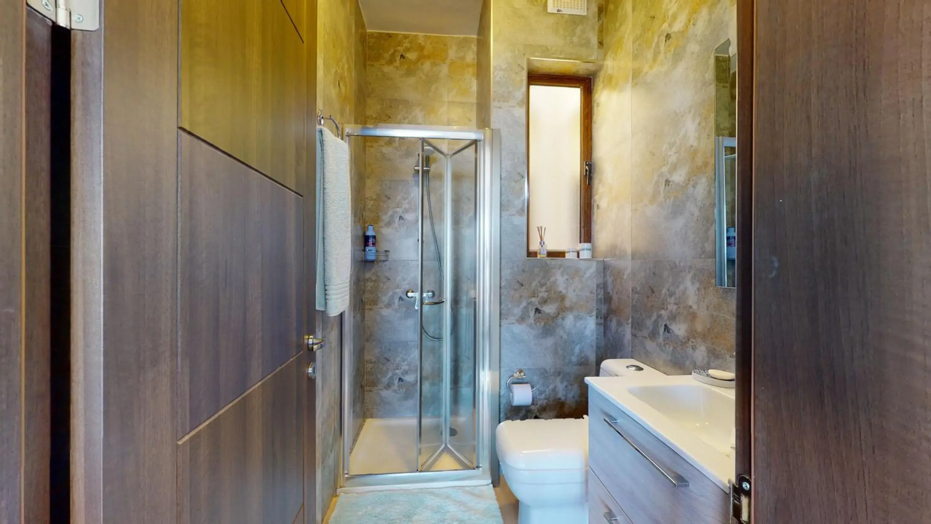 Quadruple Room with Sea View in Dubhlina - Luxury Bed & Breakfast - Gozo Quadruple Room with Sea View in Dubhlina - Luxury Bed & Breakfast - Gozo