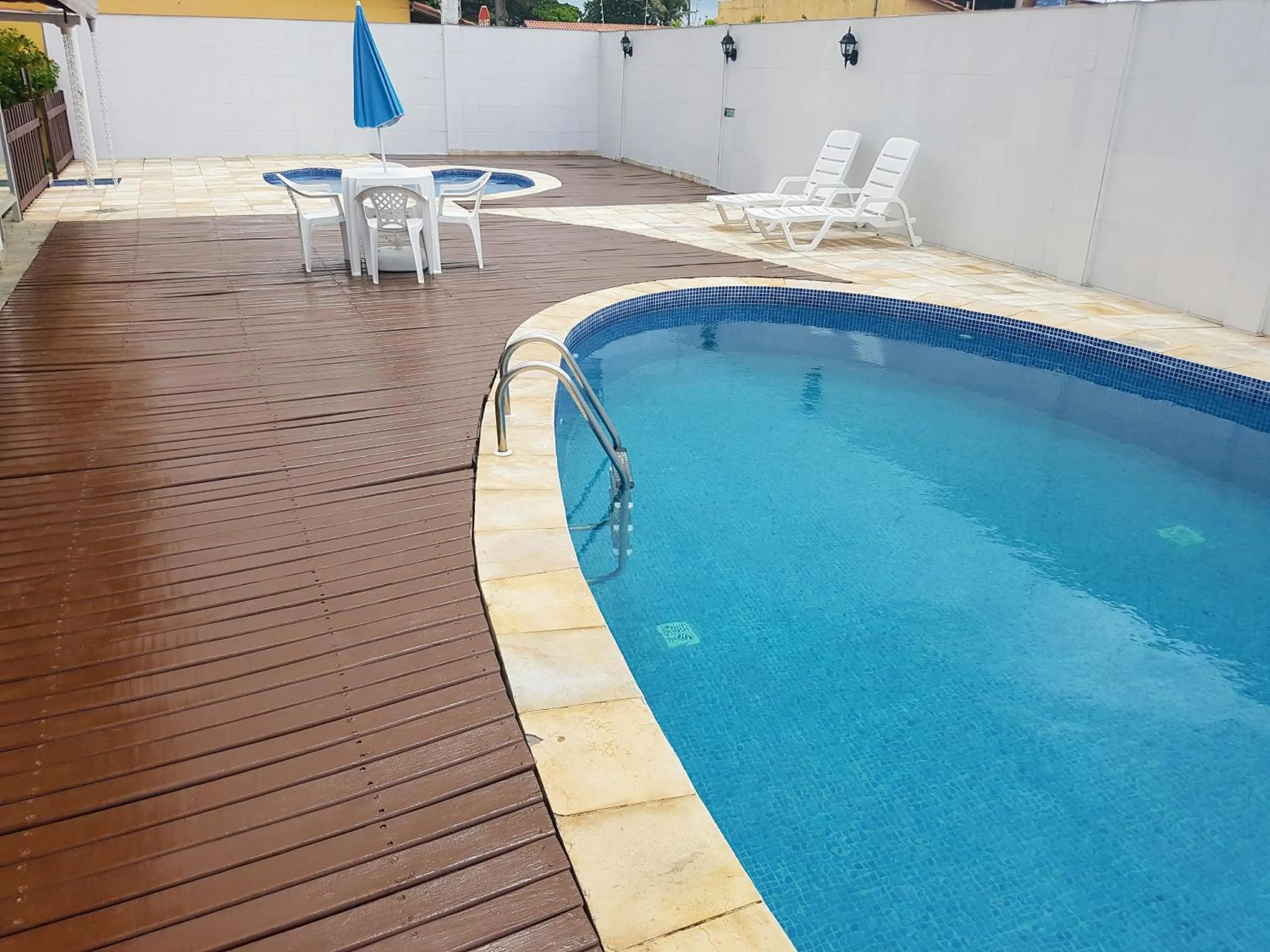 Pool view in Pousada Paradise