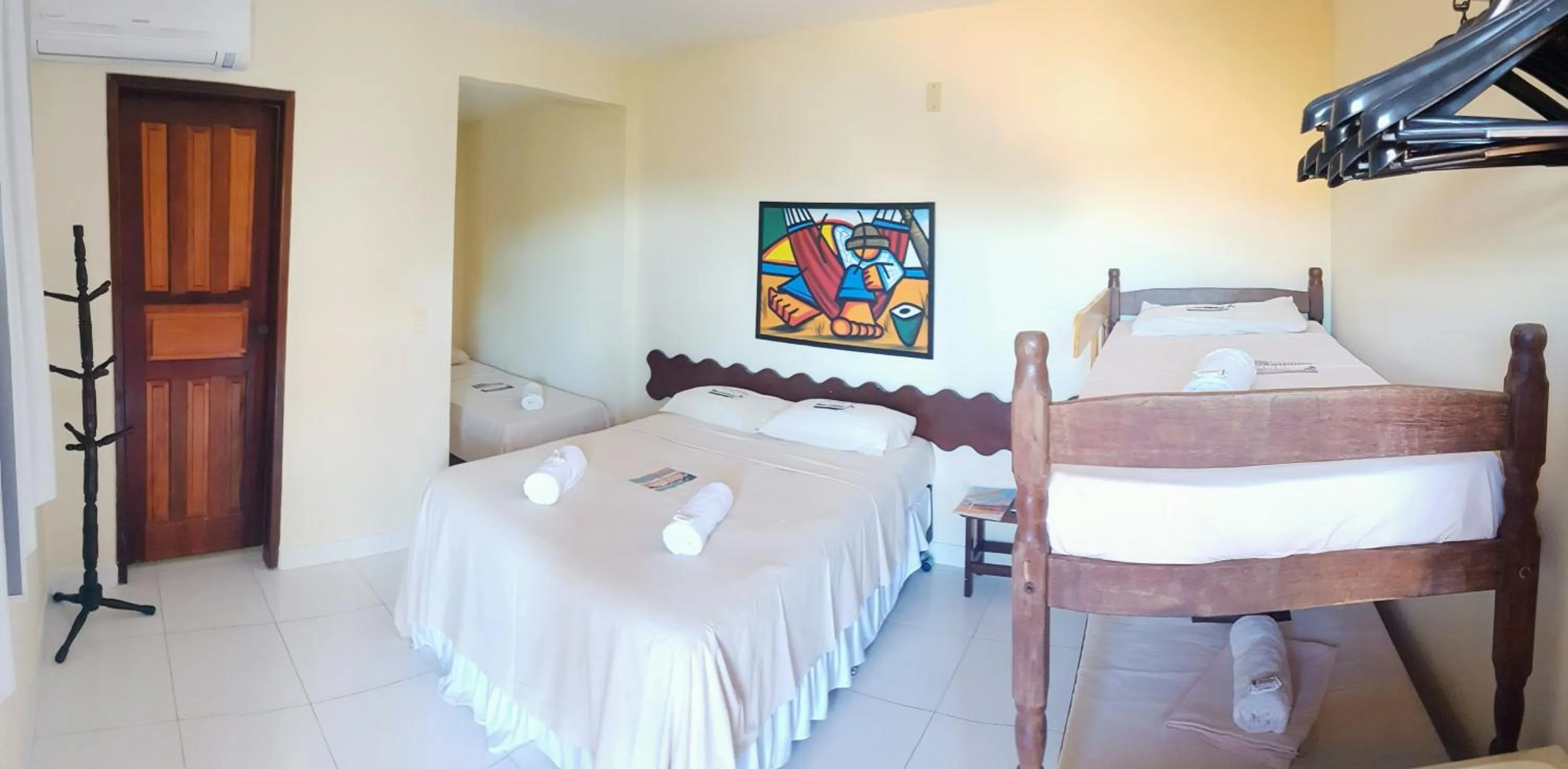 Photo of the whole room, Bed in Pousada Paradise