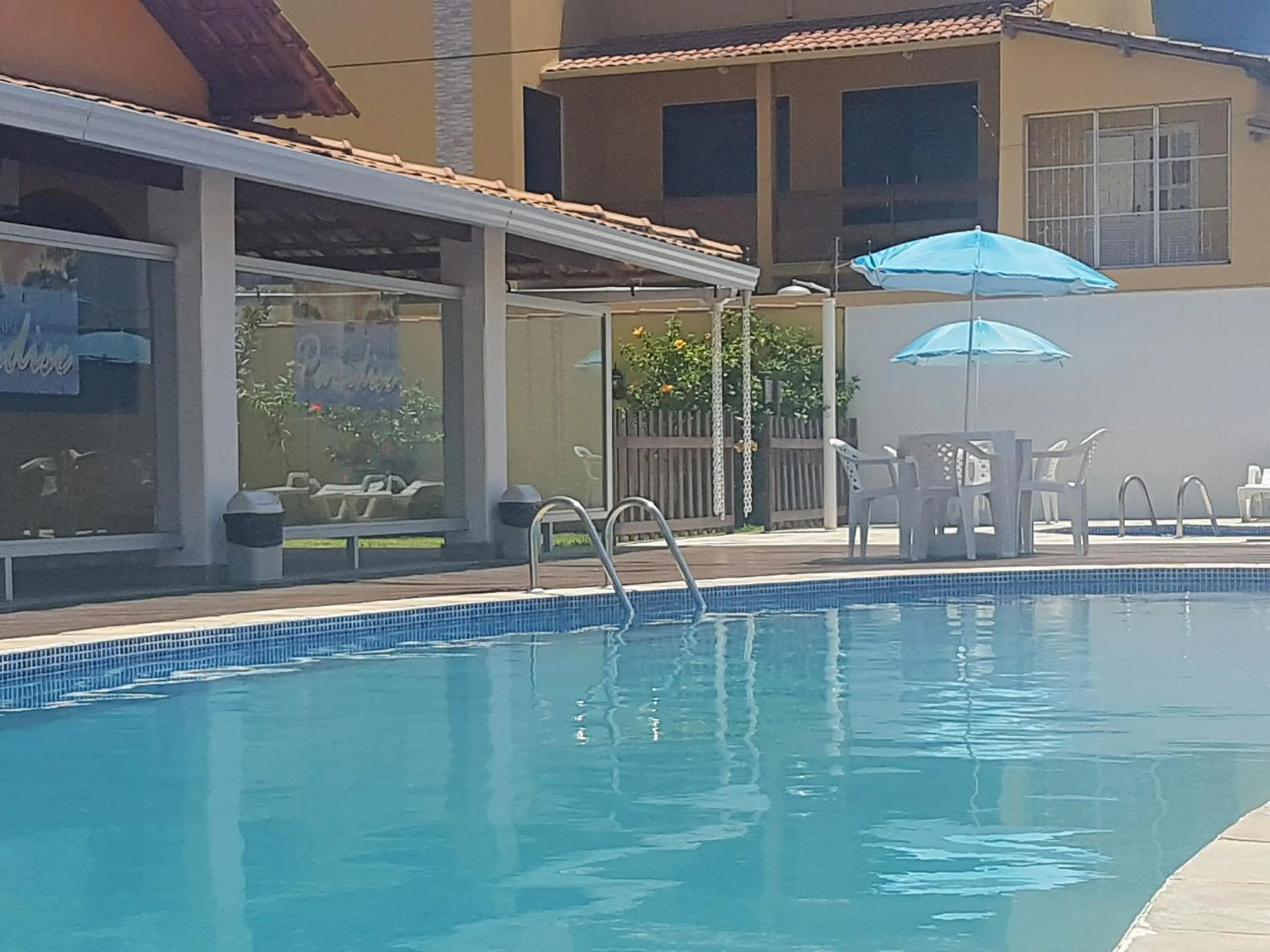 Pool view in Pousada Paradise