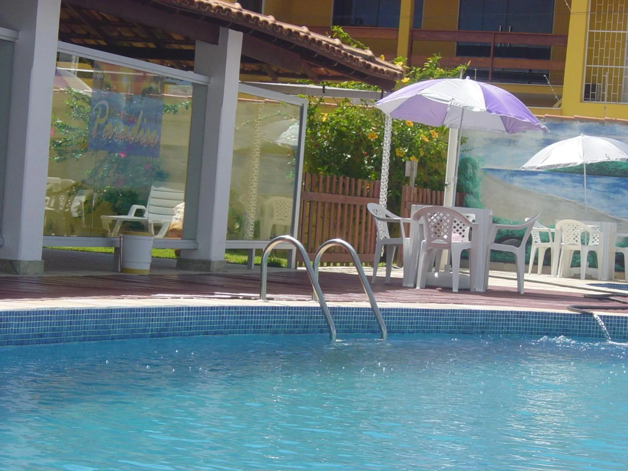 Swimming pool in Pousada Paradise