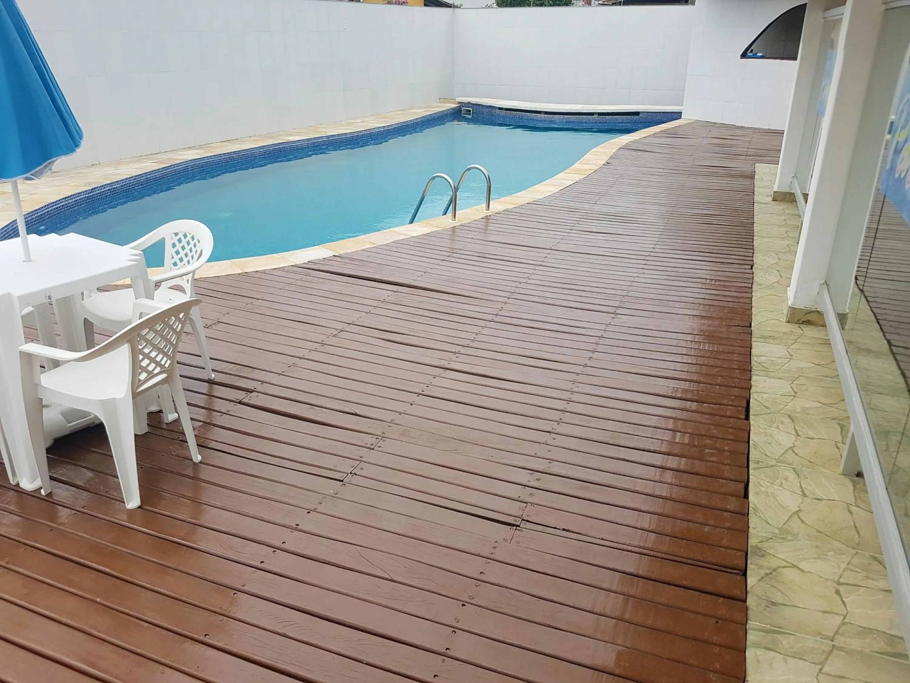 Pool view in Pousada Paradise