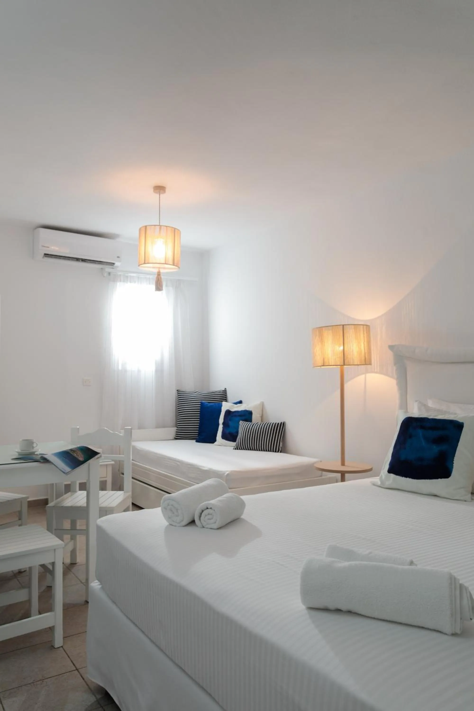 Bed in Ippokampos Beachfront