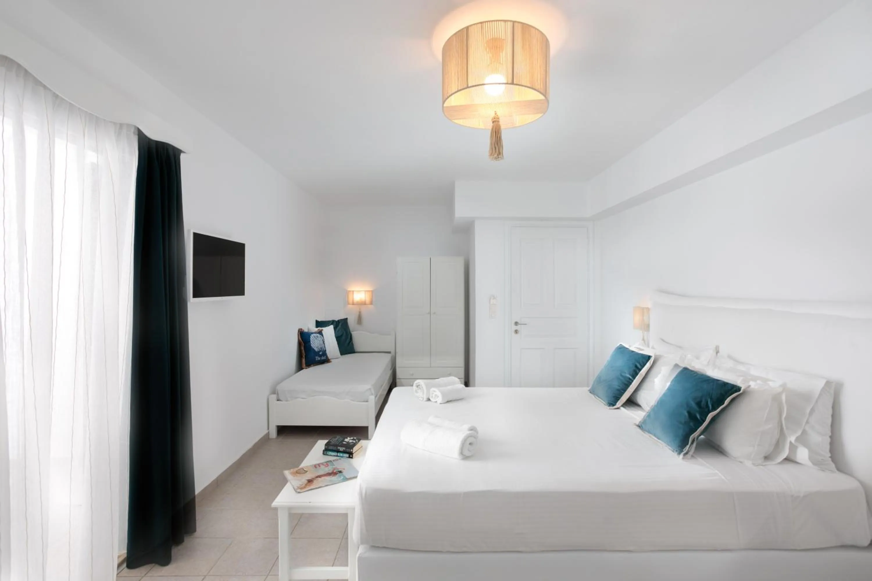 Bed in Ippokampos Beachfront