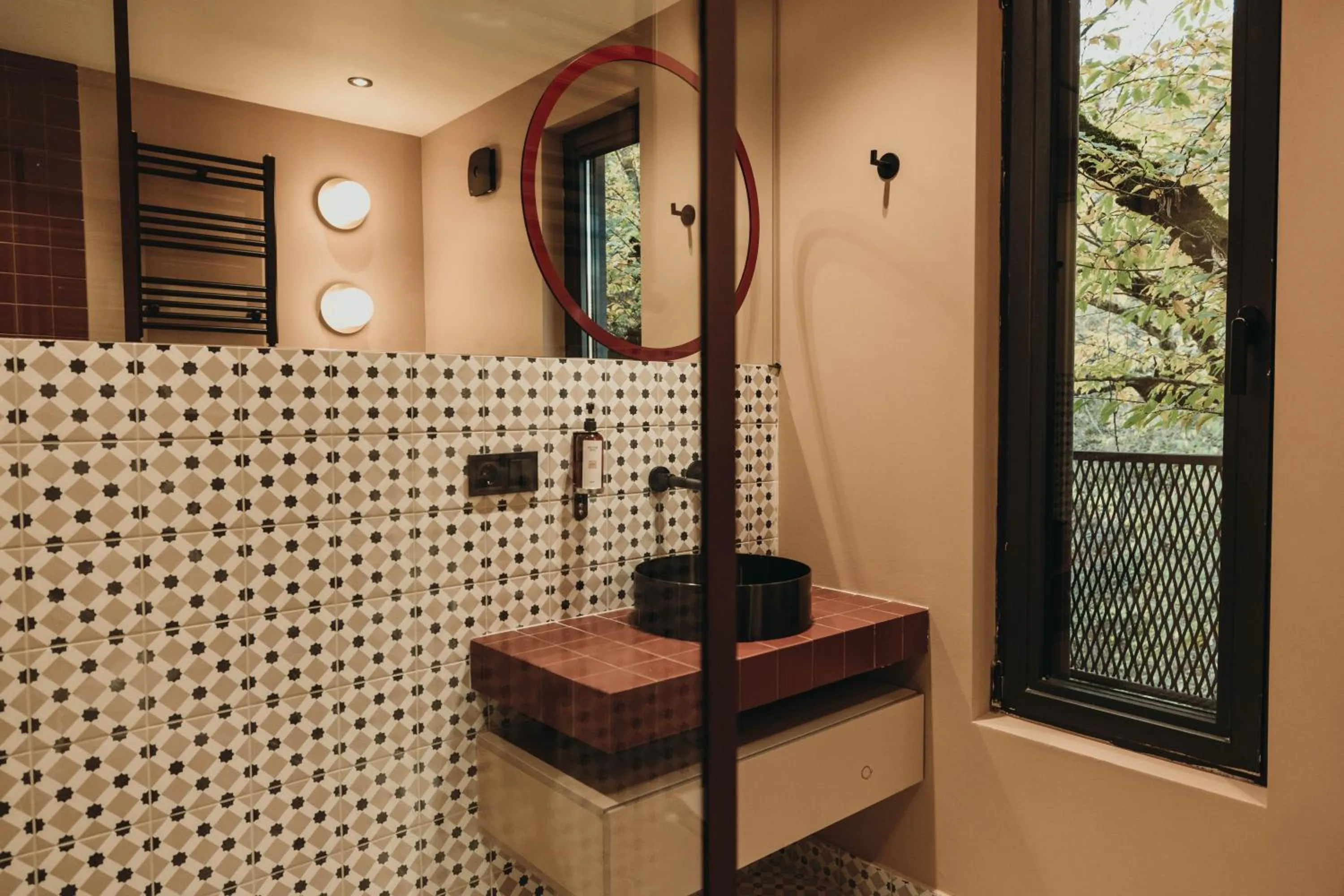 Shower in Kiketi Farm Hotels