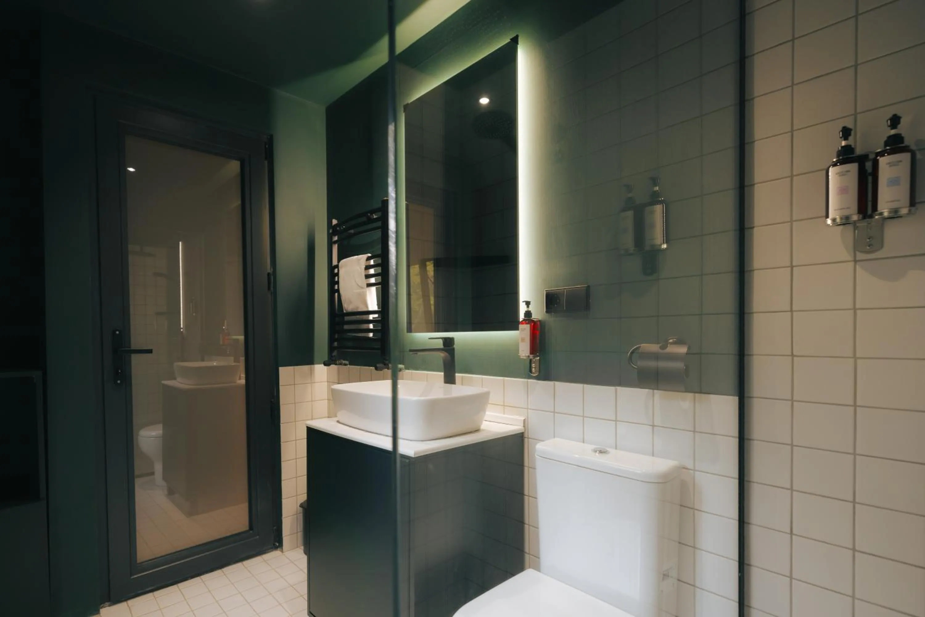 Shower in Kiketi Farm Hotels