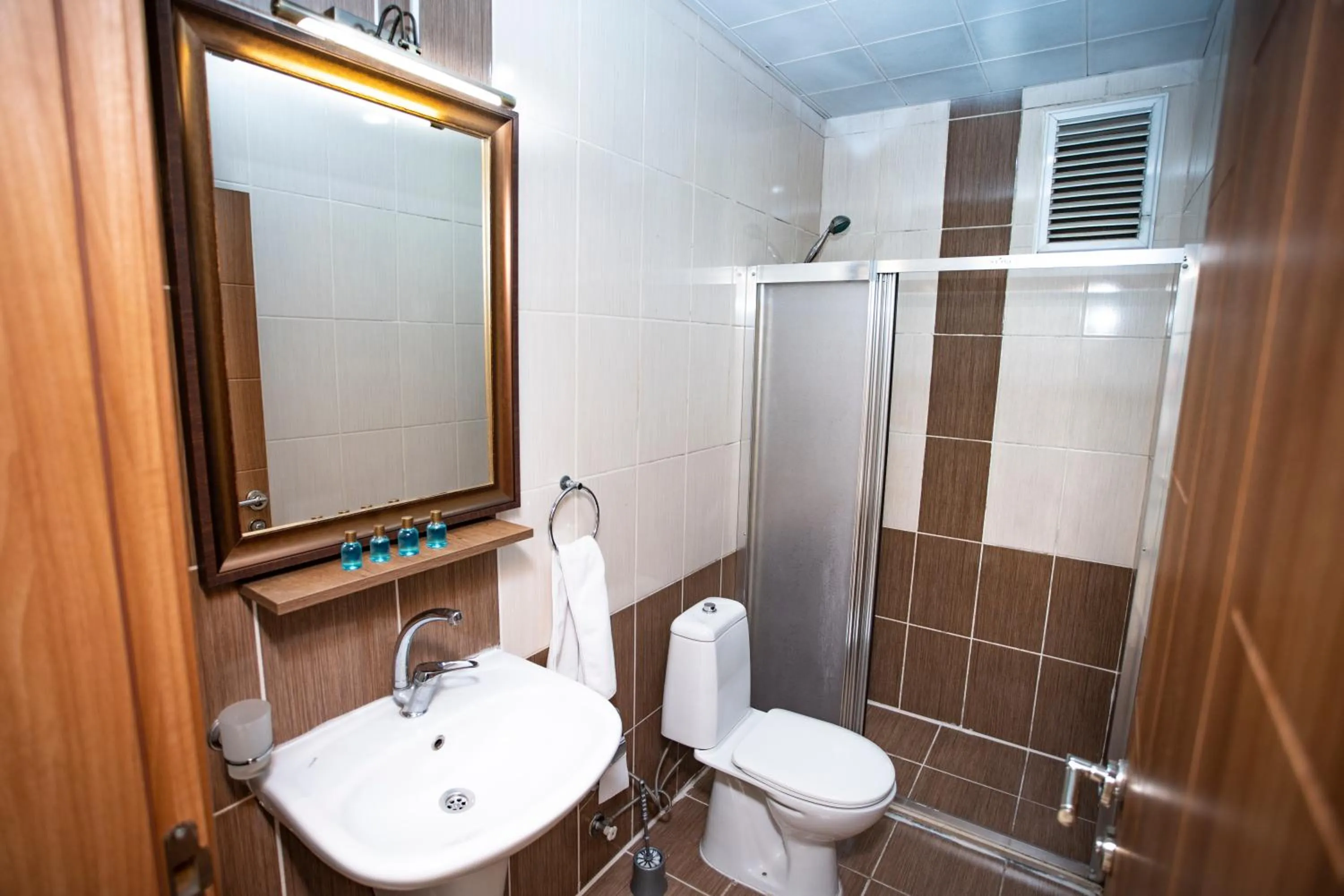 Toilet in Nova Suite Residence