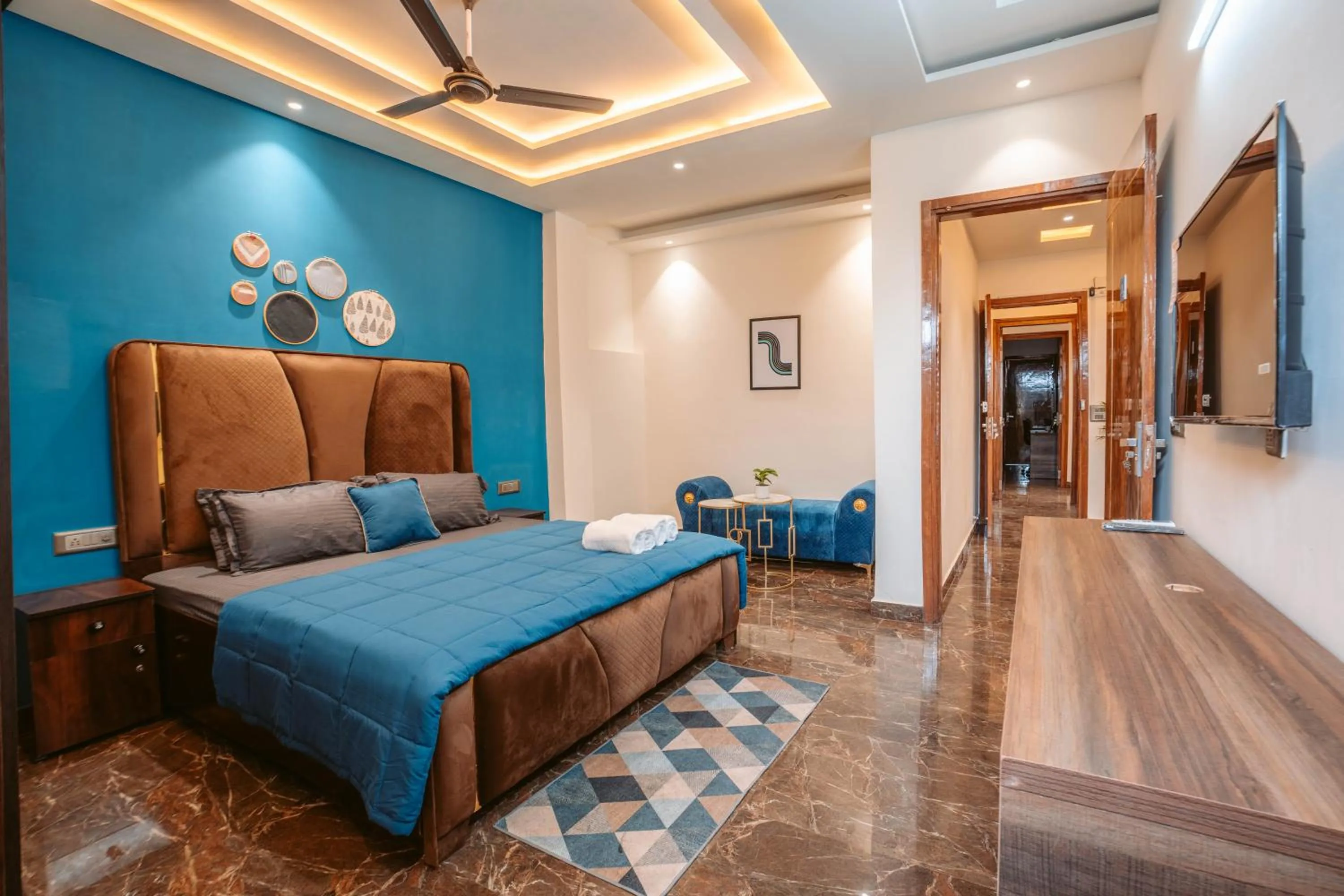 Bedroom in FlxHo Duo - Serviced Apartment & Rooms - Golf Course Road