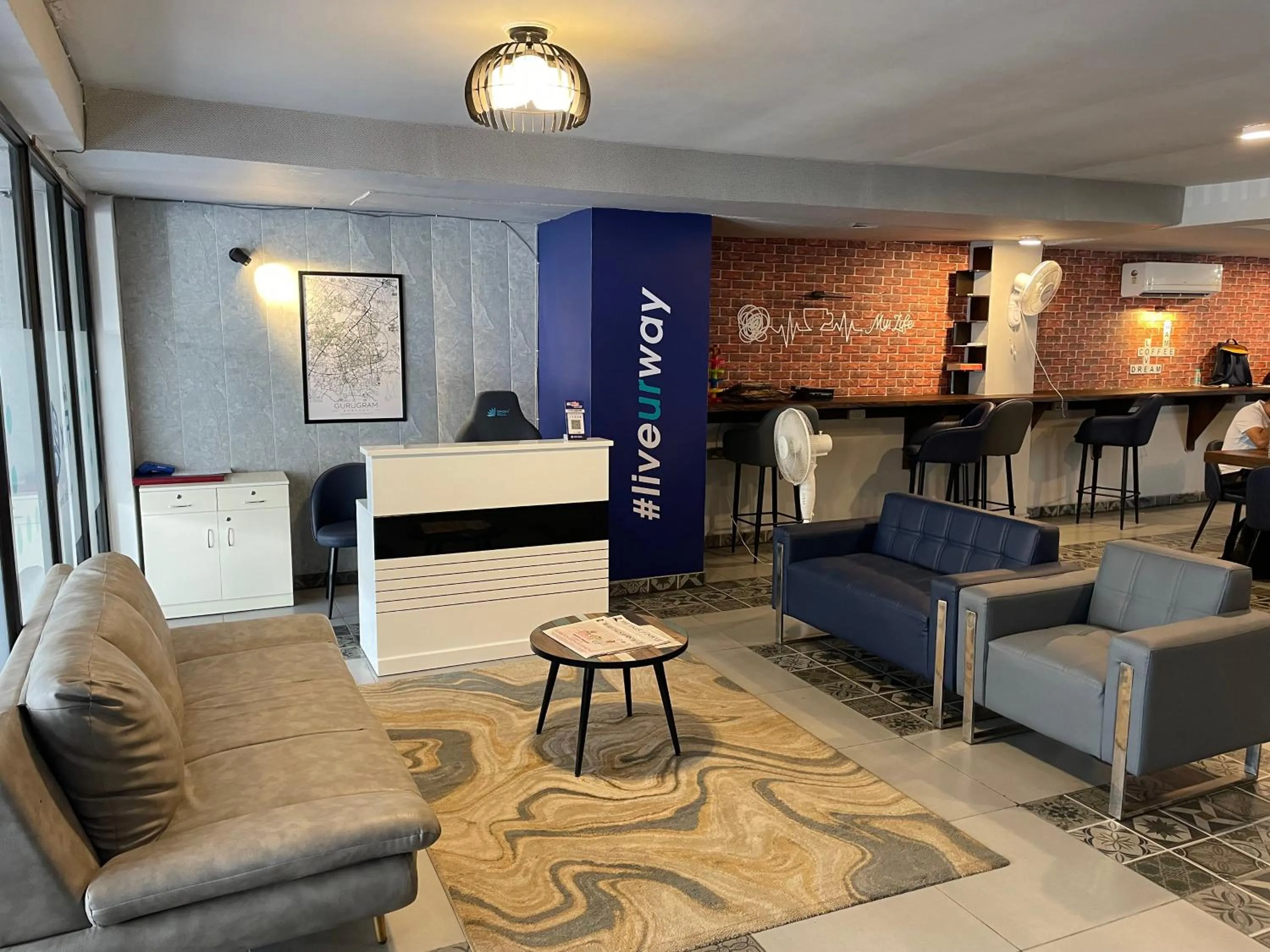 Lobby or reception in FlxHo Duo - Serviced Apartment & Rooms - Golf Course Road