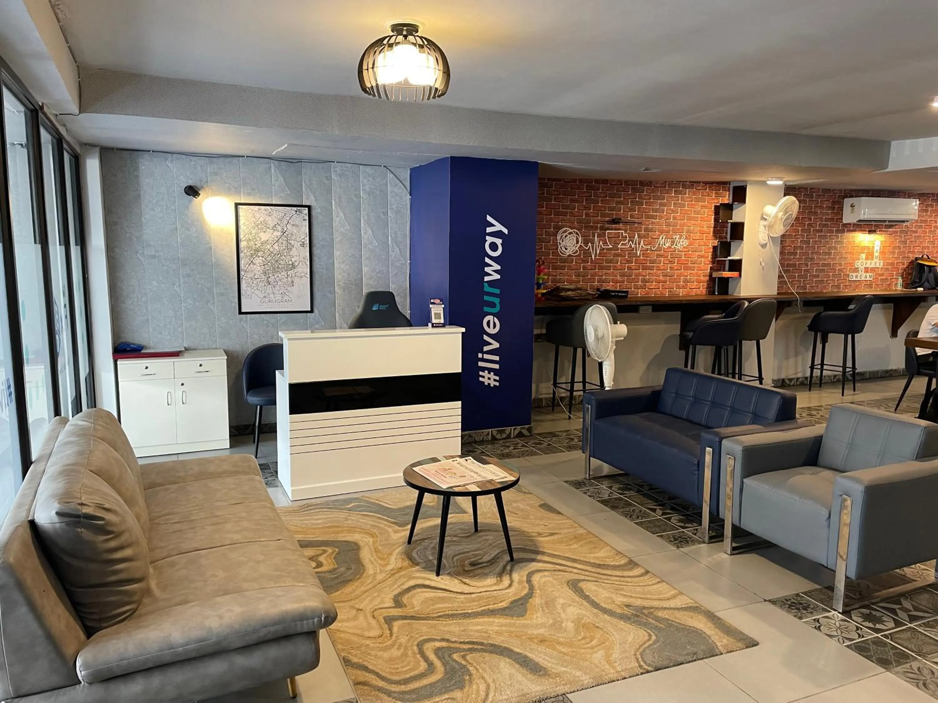 Lobby or reception in FlxHo Duo - Serviced Apartment & Rooms - Golf Course Road