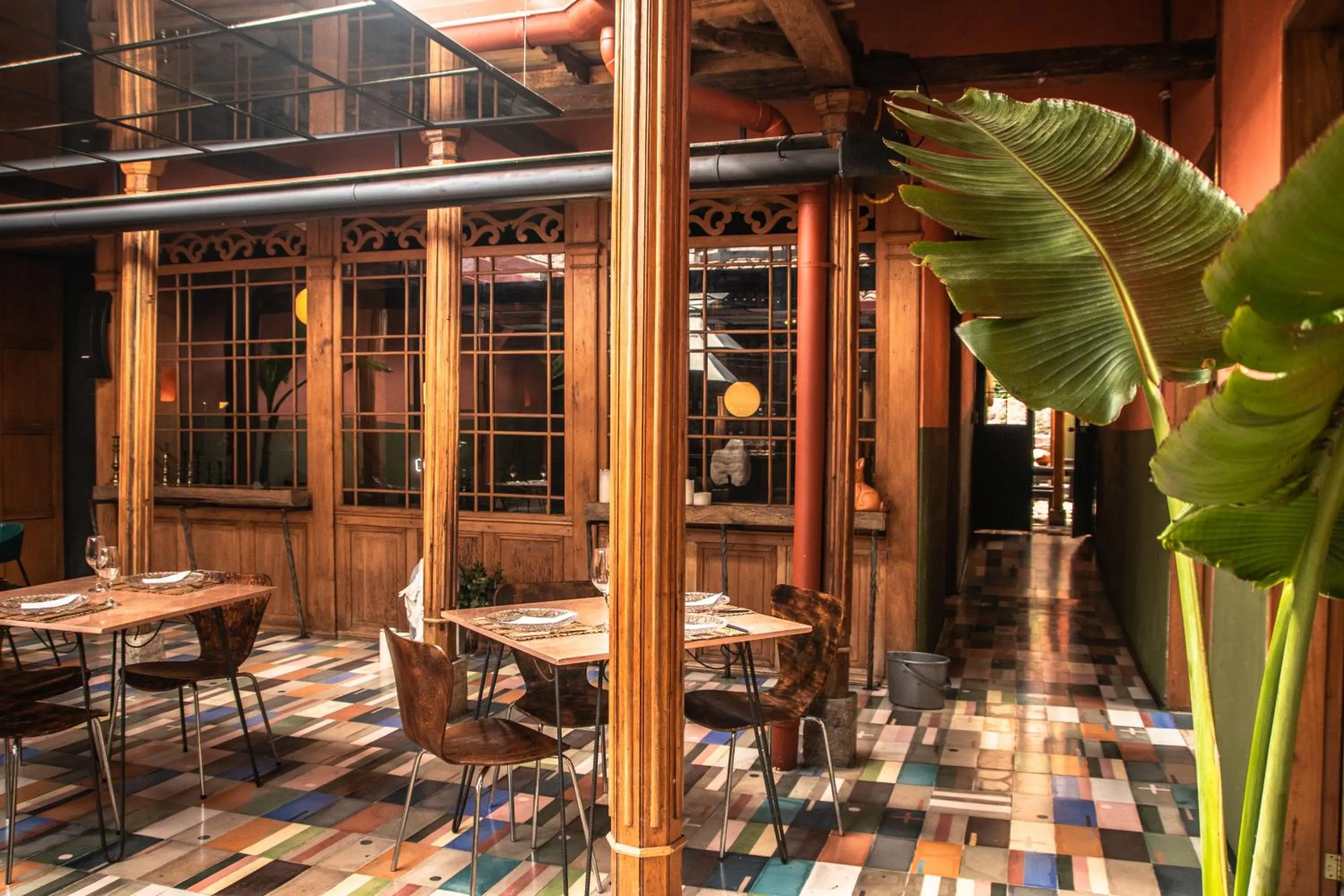 Restaurant/places to eat in Hotel Dios