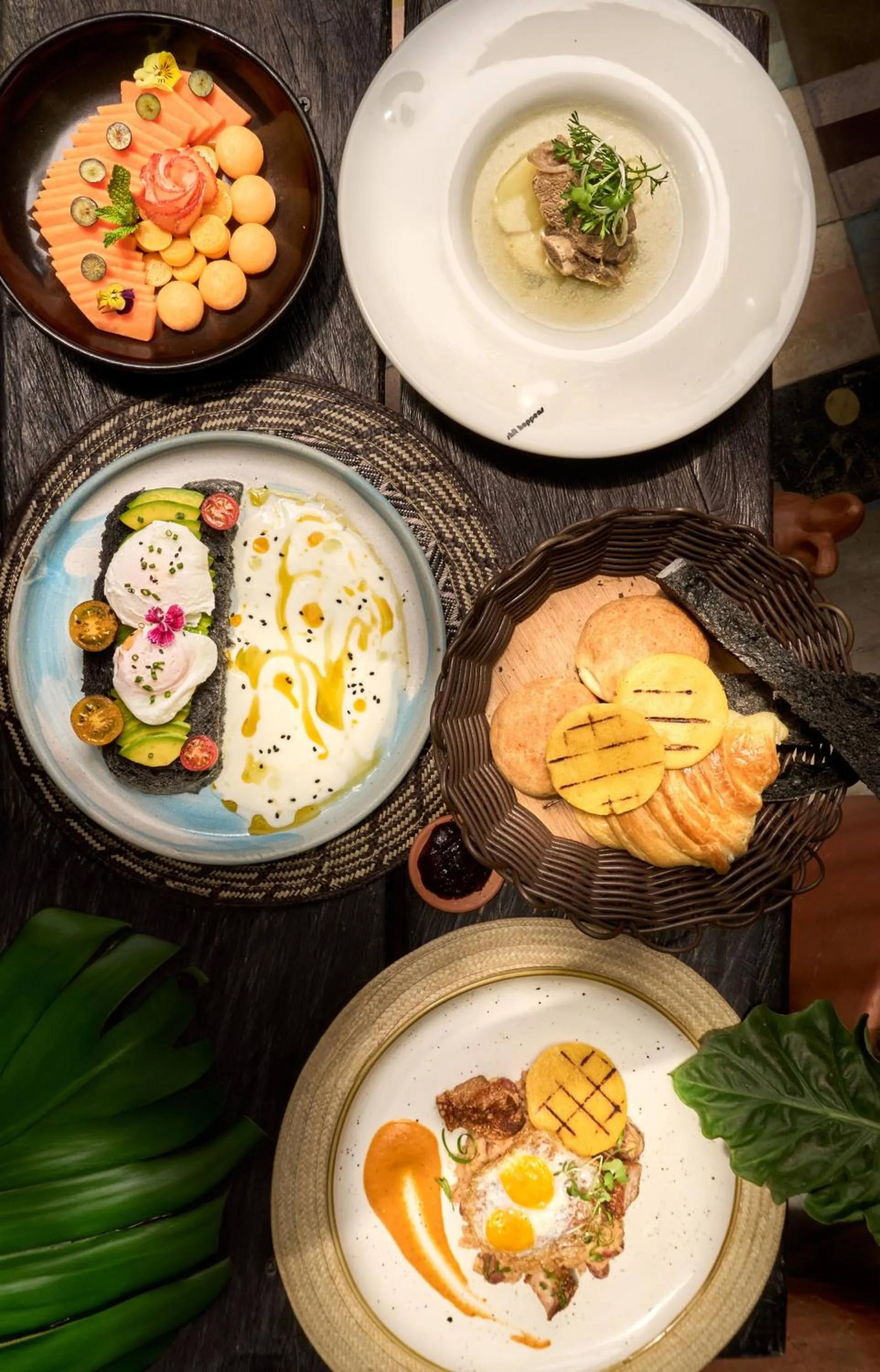 Restaurant/places to eat in Hotel Dios