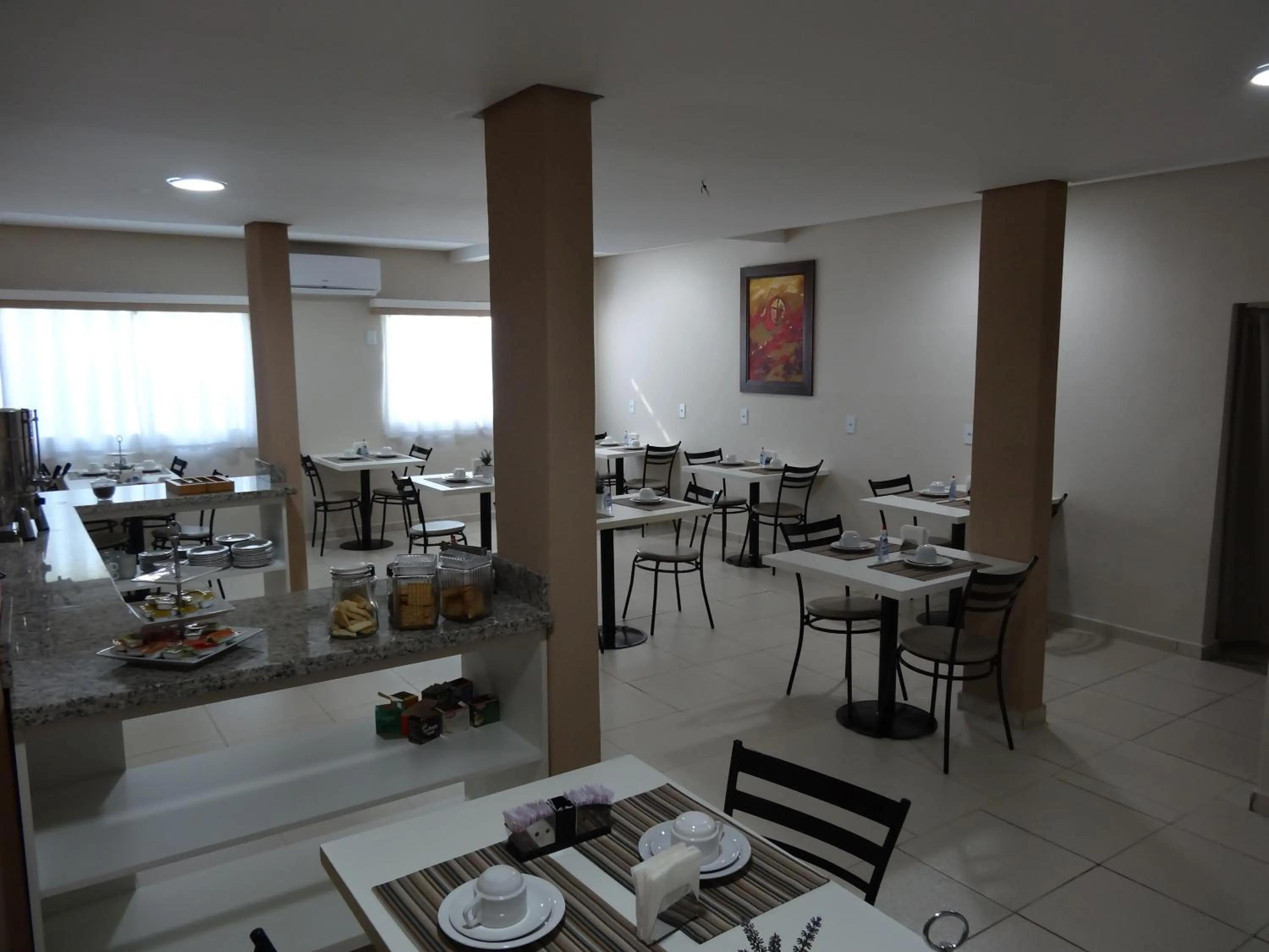 Dining area in Cerrado Hotel LTDA