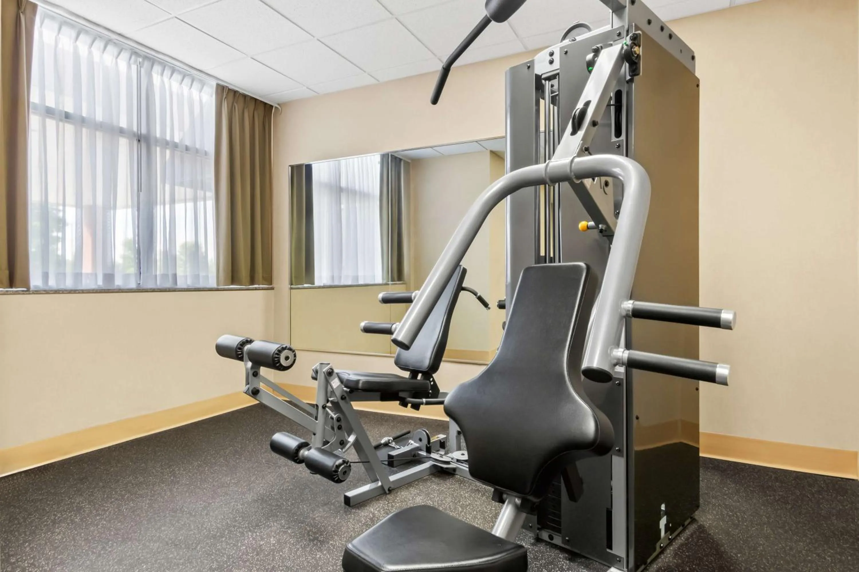 Fitness centre/facilities in Best Western Plus Fergus Hotel