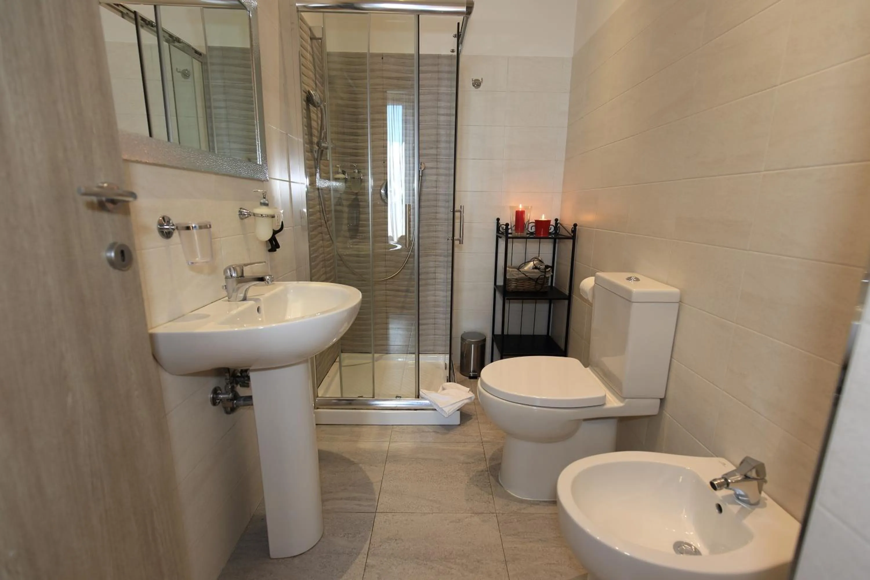 Toilet in Aria Rome Rooms