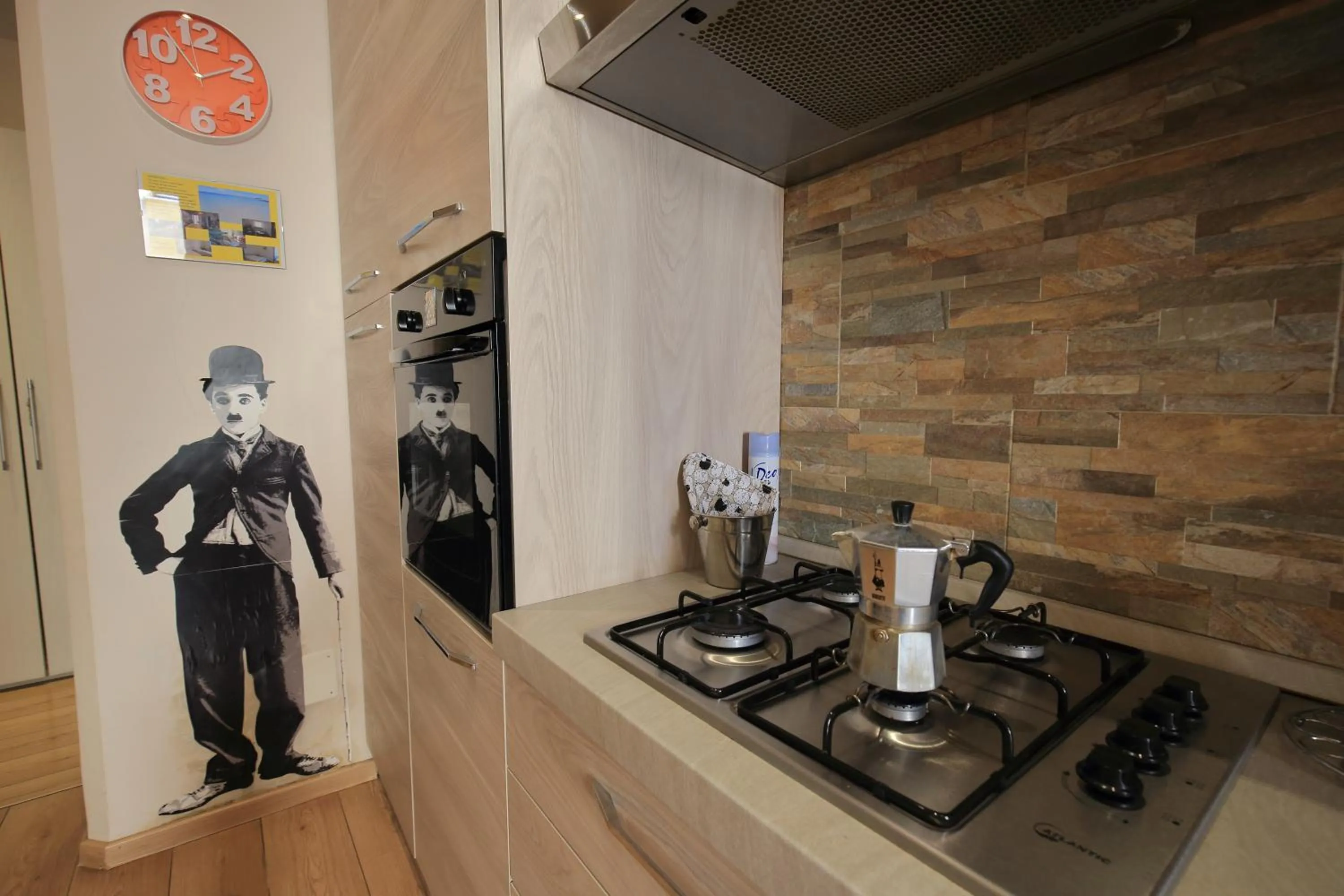 Restaurant/places to eat in Aria Rome Rooms