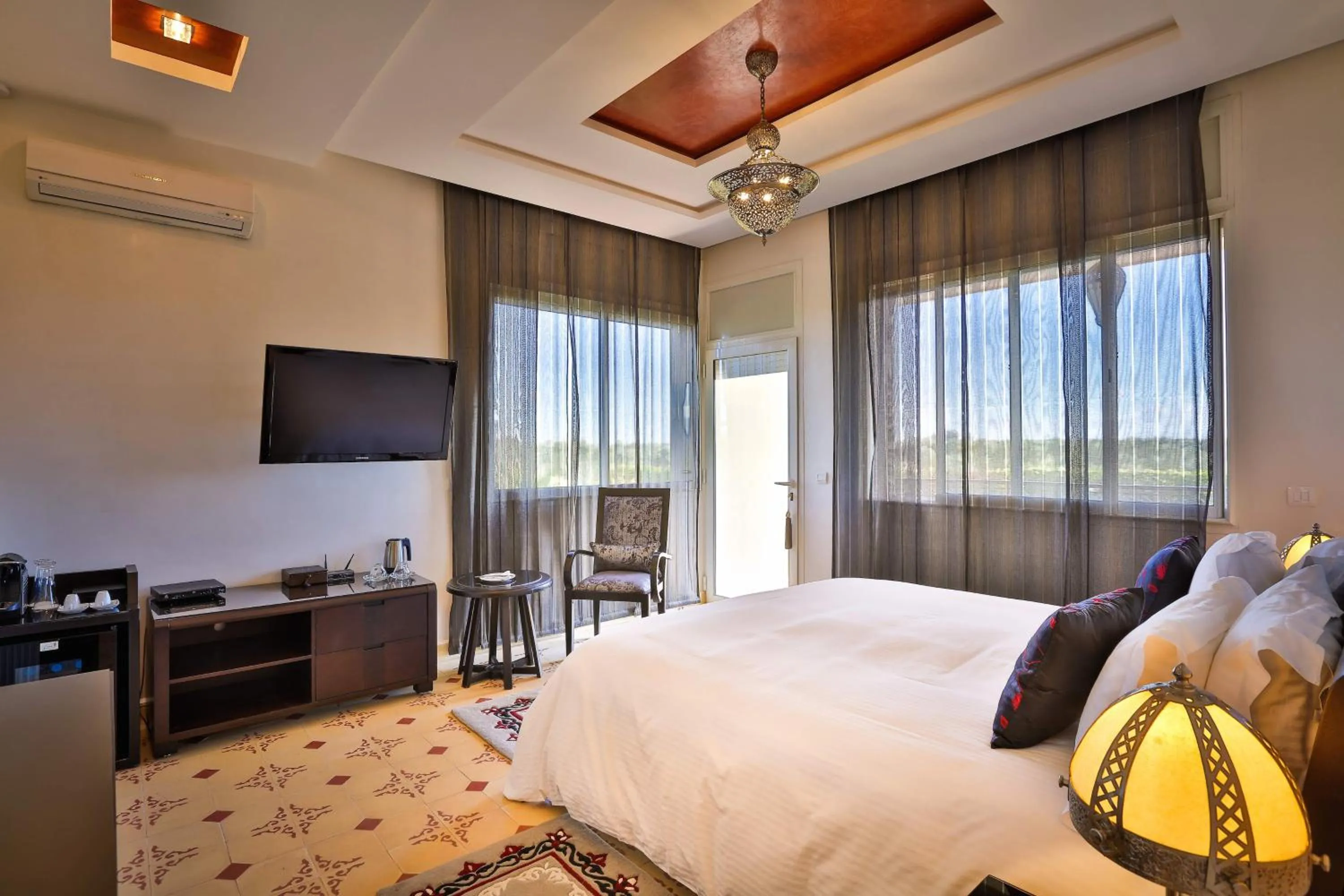 Photo of the whole room in Palais Amador