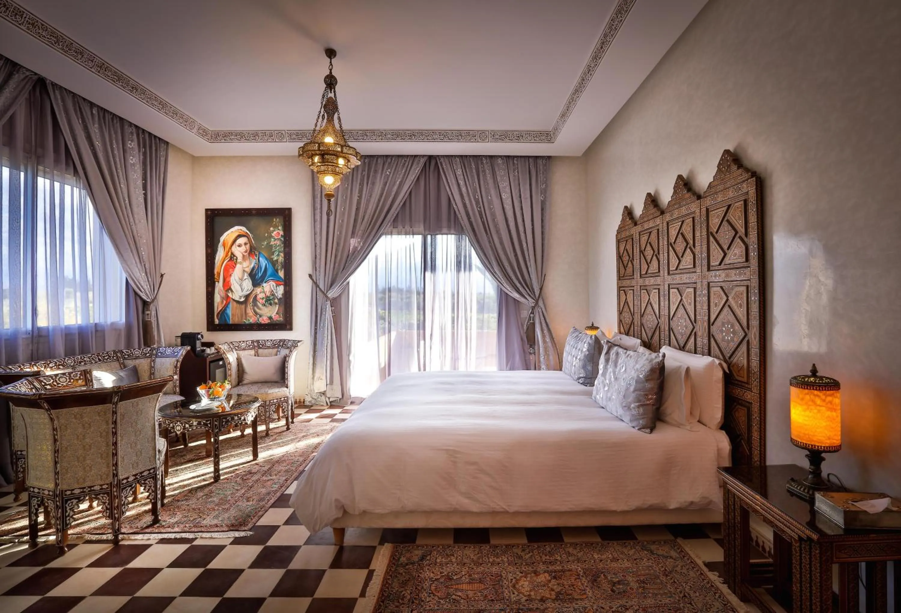 Photo of the whole room in Palais Amador