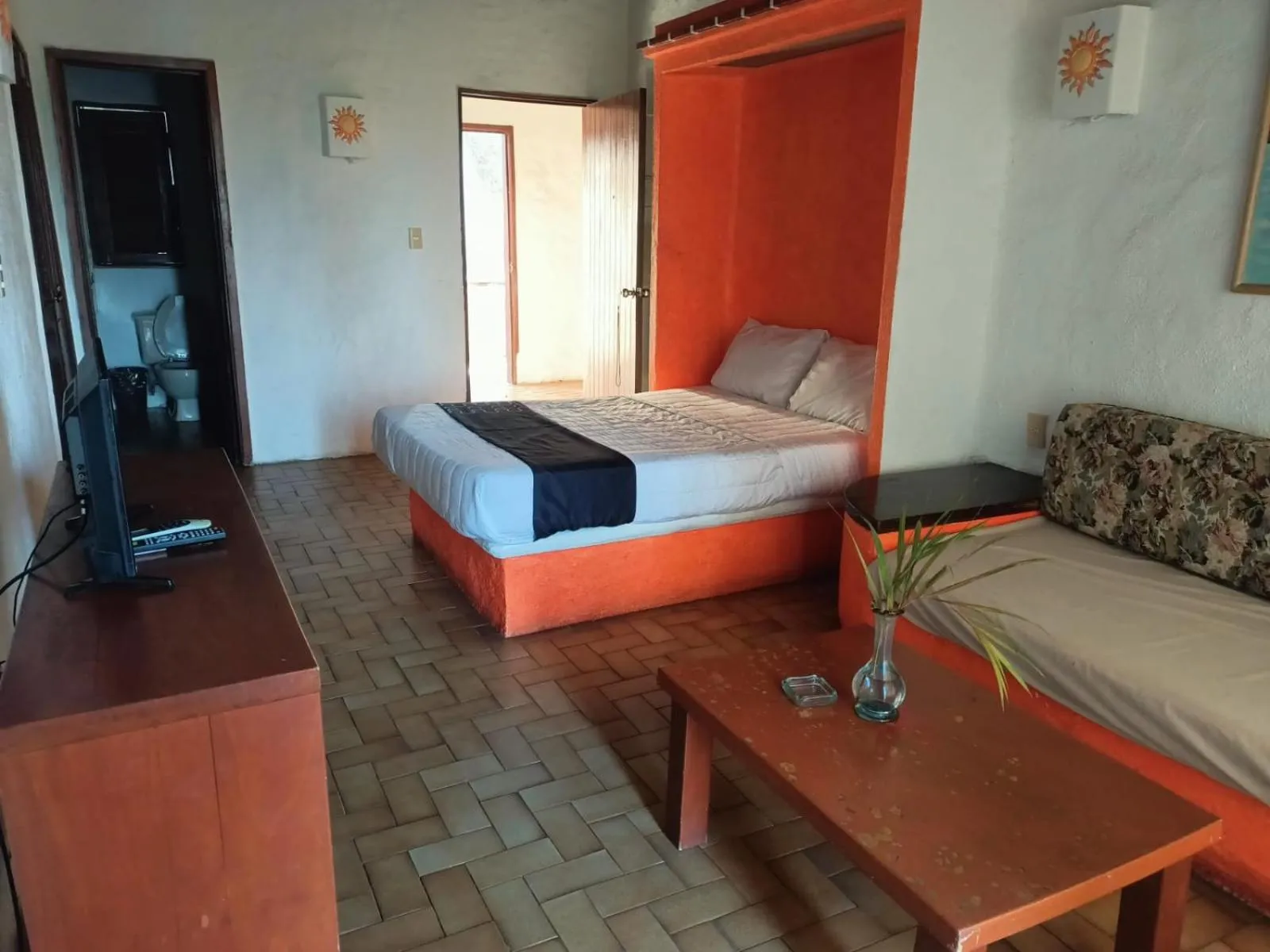 Bed in hotel plaza tucanes