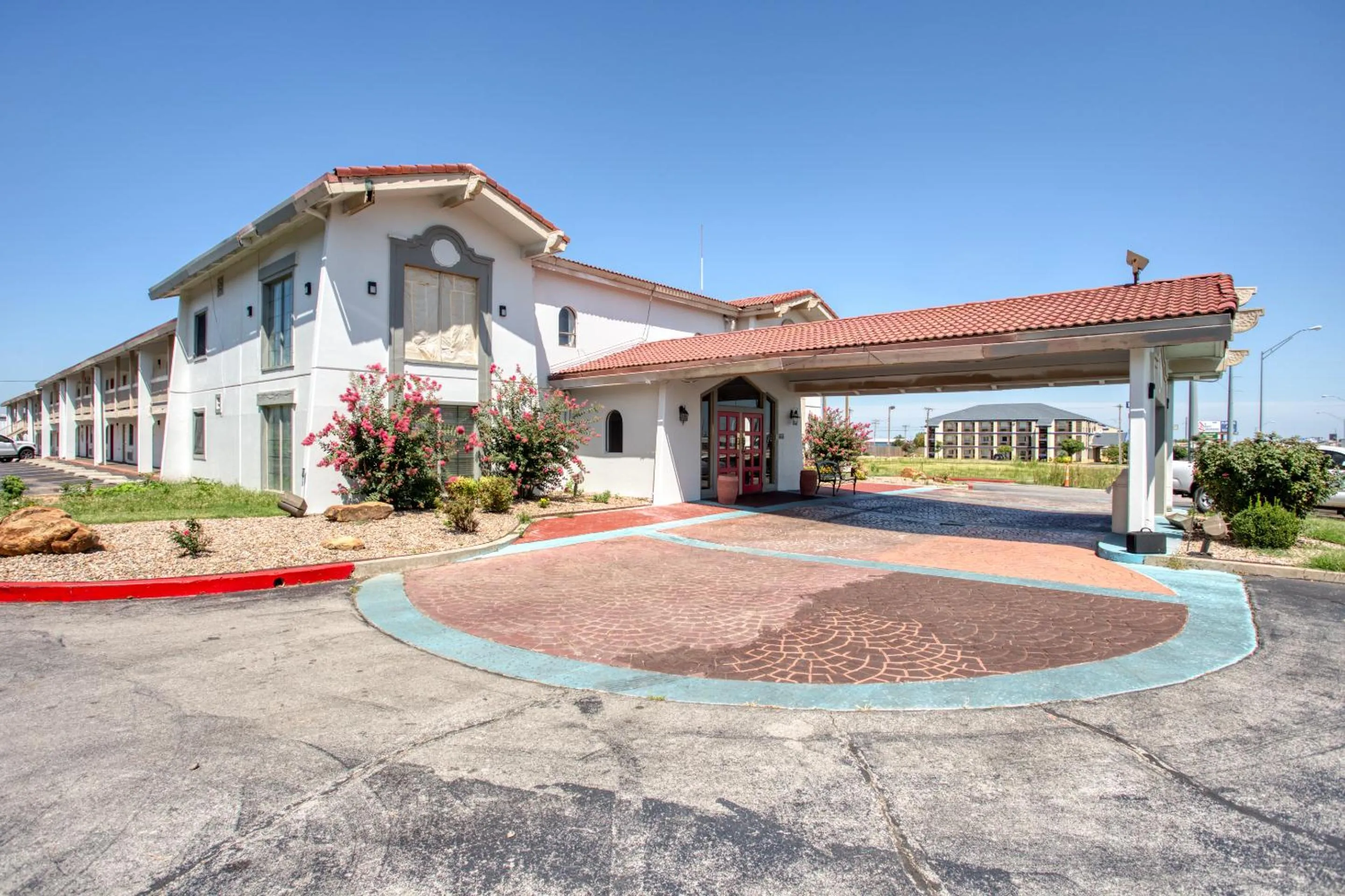 Facade/entrance in Hemp Hotel Oklahoma City South